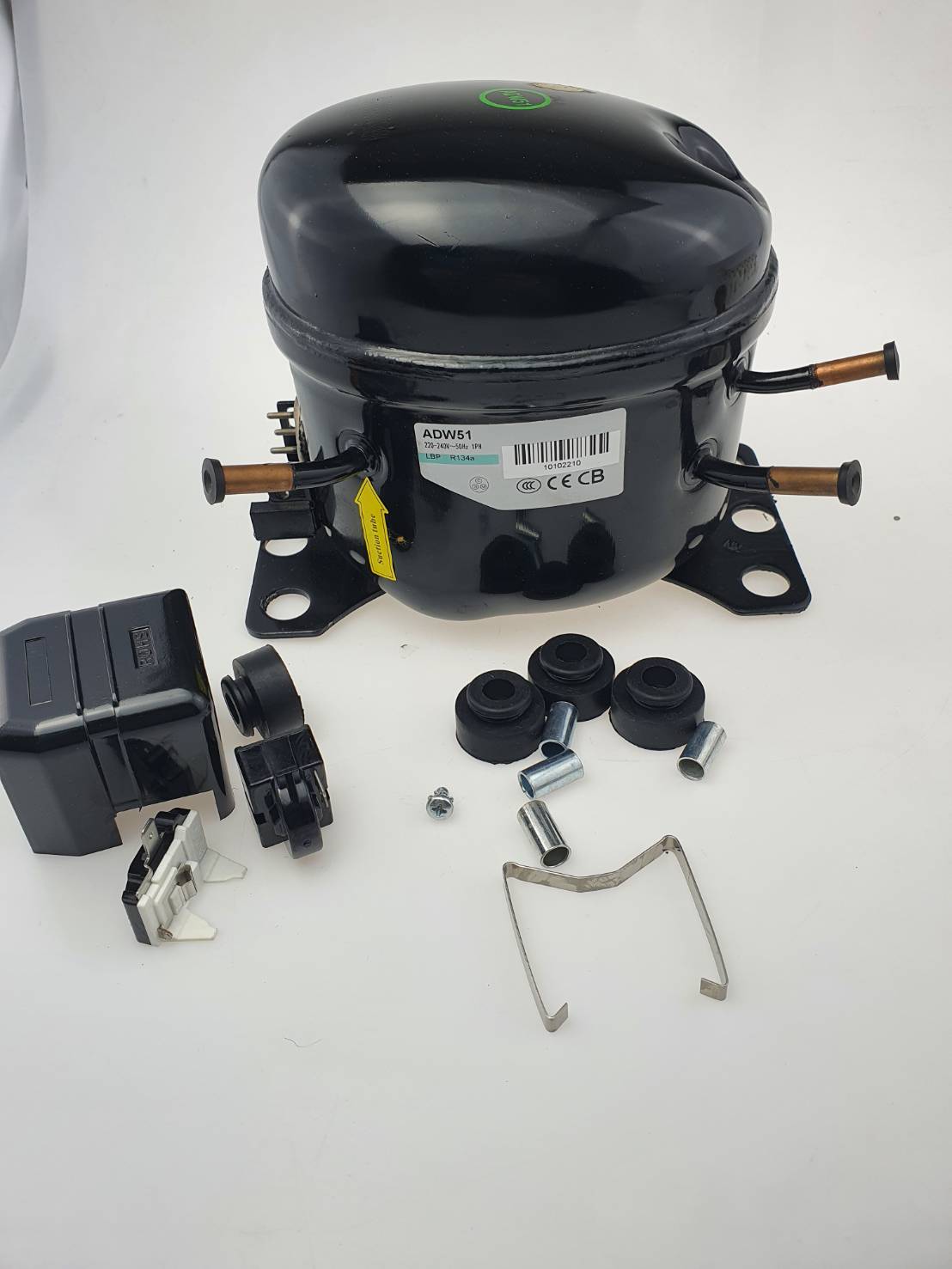 ADW51 คอมเพรสเชอร์ 1/6 แรงม้า R134a LBP สำหรับตู้แช่ ตู้เย็น Compressor ของใหม่ พร้อมอุปกรณ์ ดีเลย์ โอเวอร์โหลด