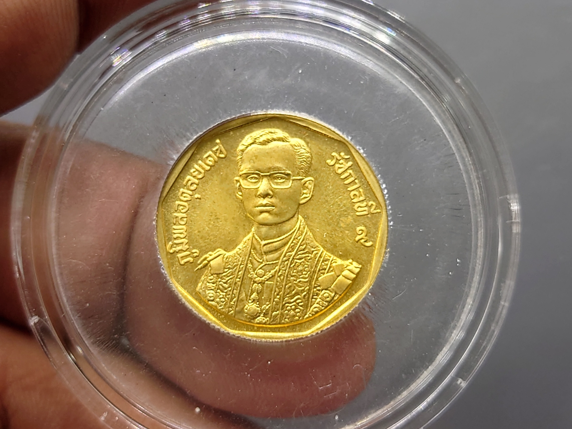 เหรียญทองคำ ครบชุด 3 ขนาด ที่ระลึกพระราชพิธีรัชมังคลาภิเษก รัชกาลที่ 9 ปี พ.ศ.2531