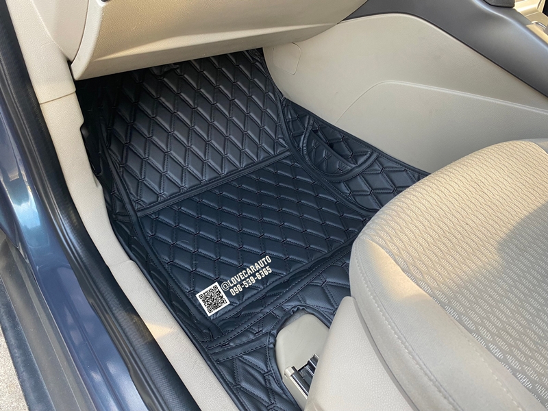 พรมปูพื้นรถยนต์ Ford Focus 2012 VVIPด้ายคู่สีดำด้ายดำ