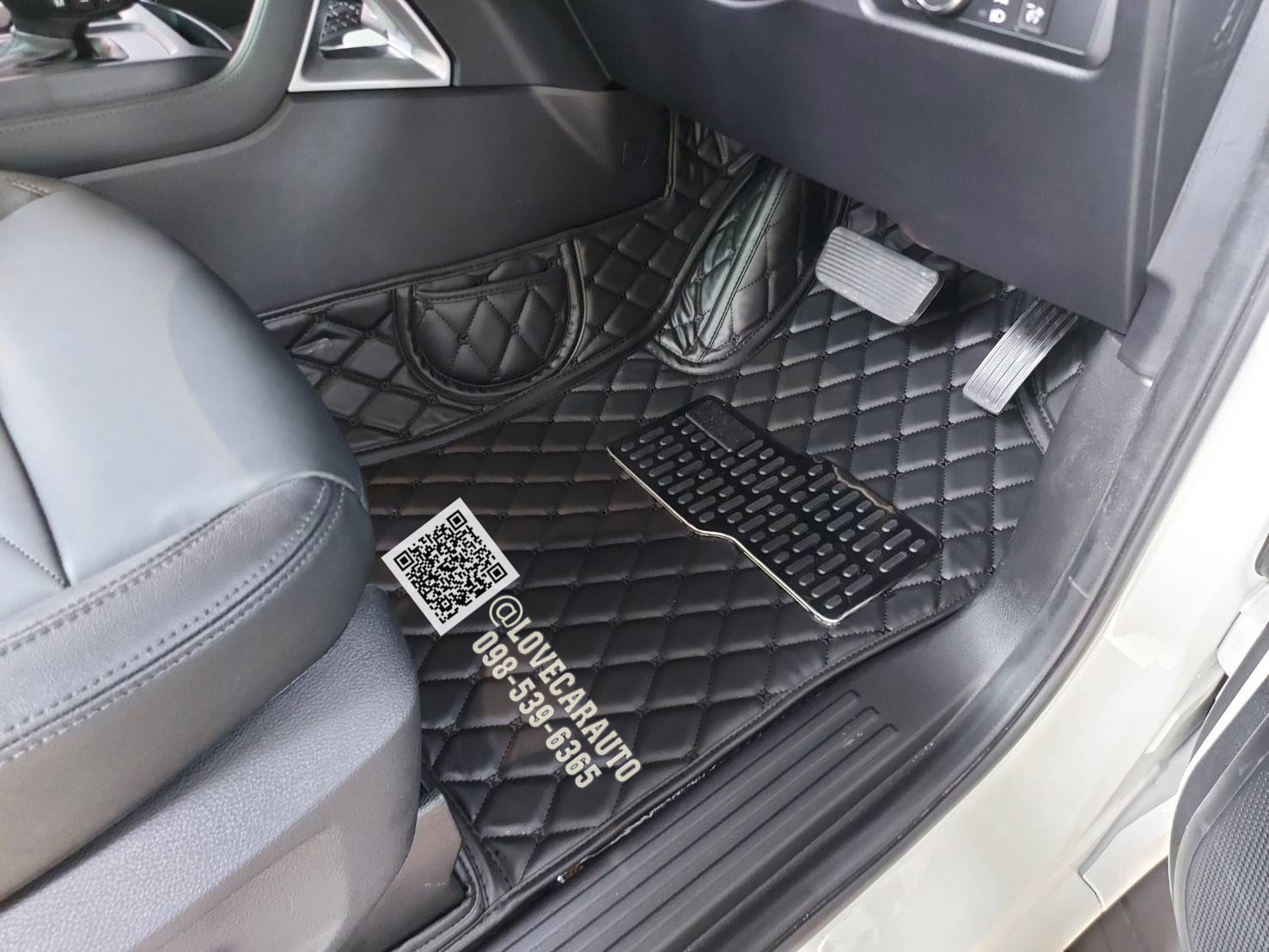 พรมปูพื้นรถยนต์ 6D Ford Everest Next Gen 2022 สีดำล้วน เต็มคัน