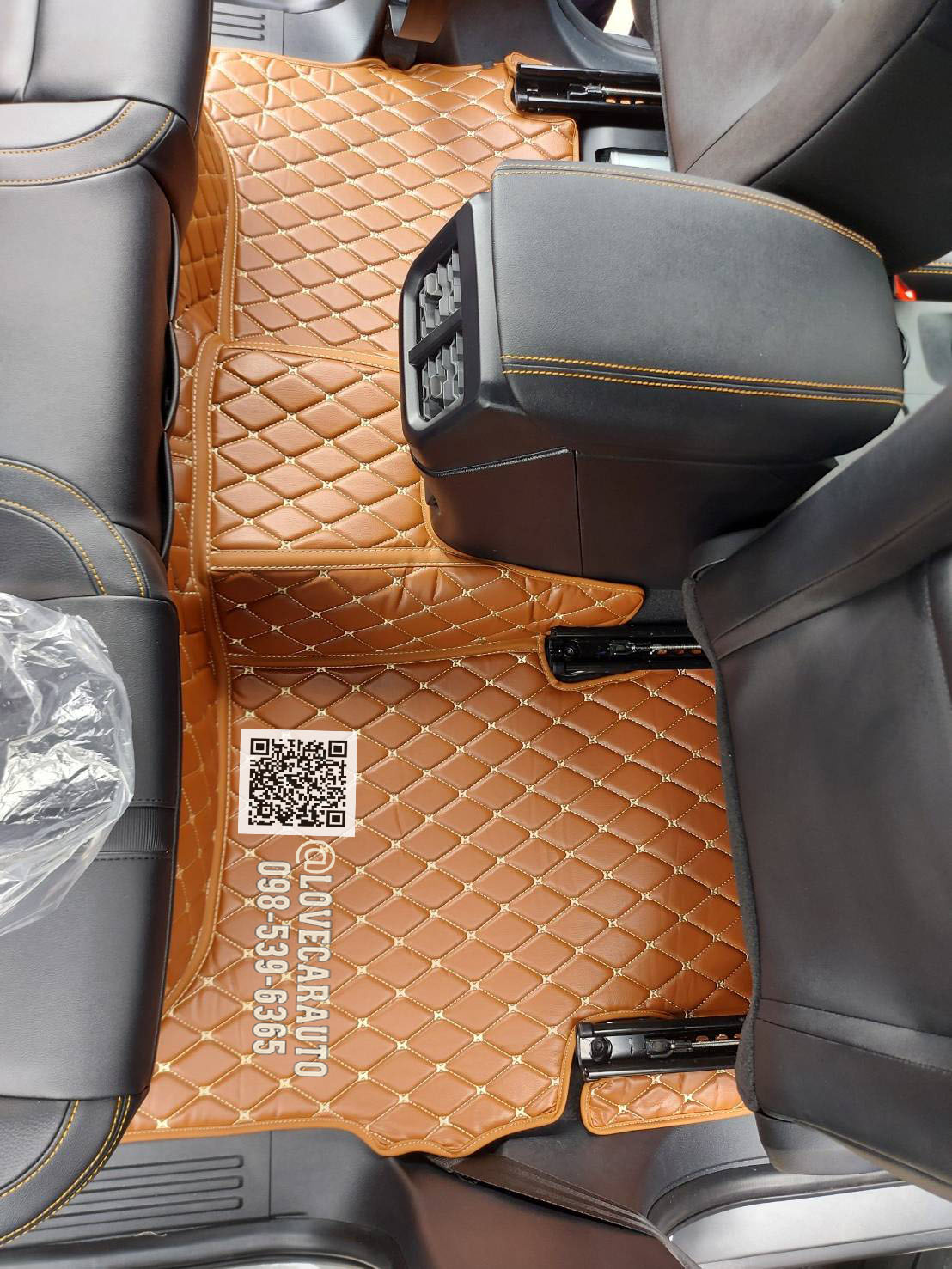 พรมปูพื้นรถยนต์ 6D Next-Gen Ford Ranger Raptor 2022 4ประตู สีน้ำตาลเข้ม