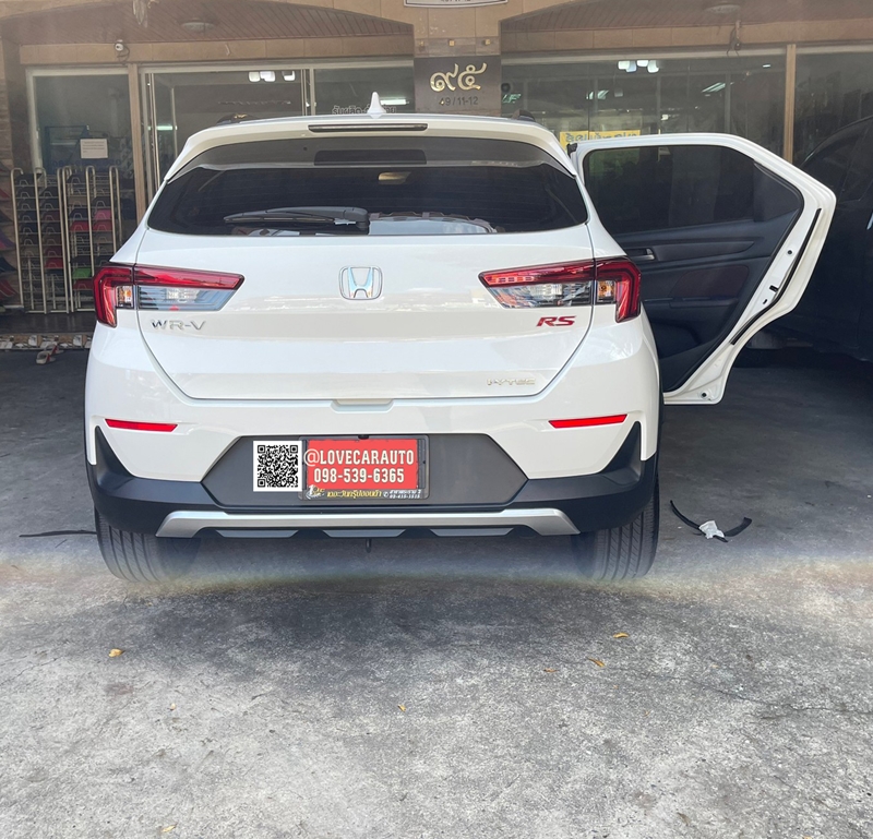 พรมกระดุม Honda WRV 2023 กระดุมเล็กสีดำ