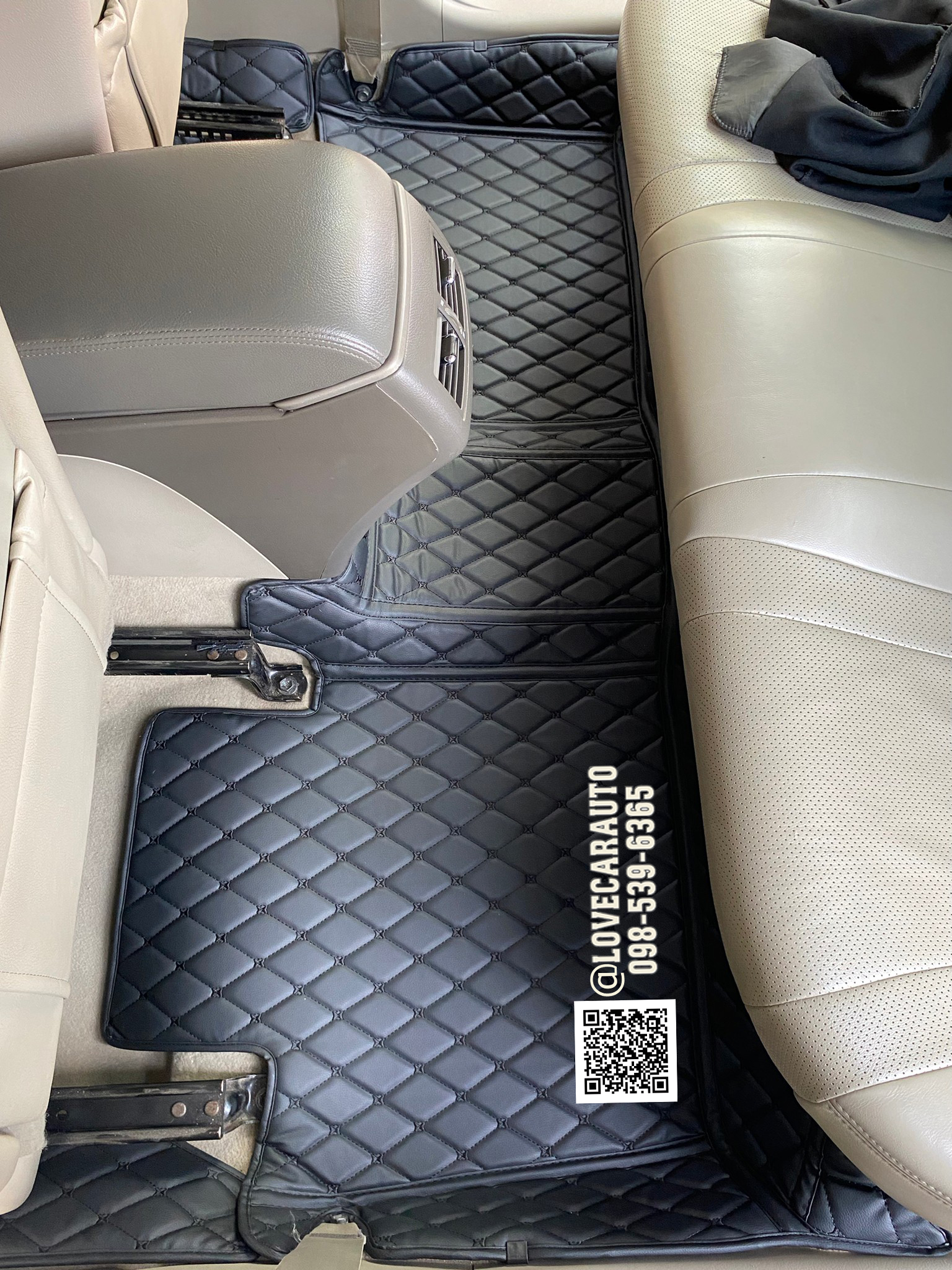 พรมปูพื้นรถยนต์ 6D Toyota Camry 2011 สีดำด้ายดำ