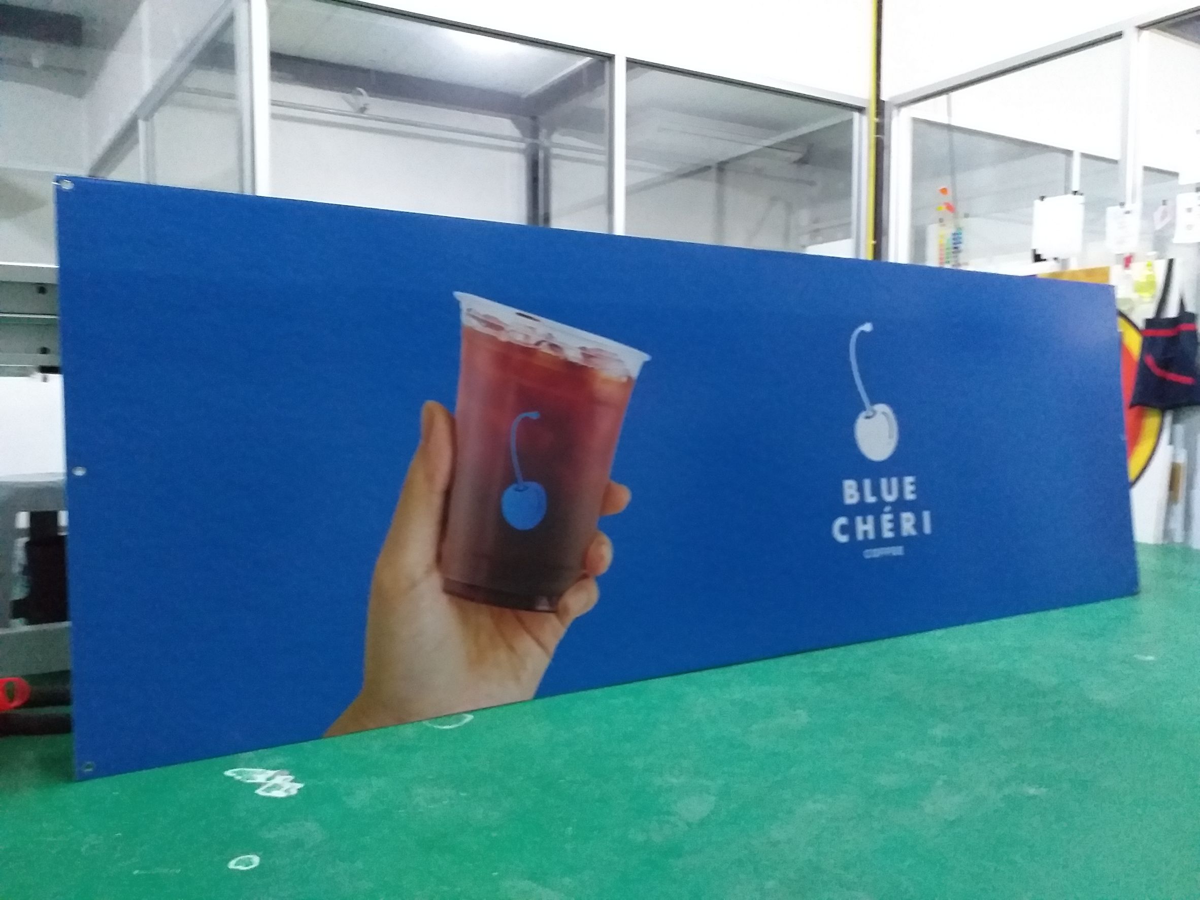 งานพิมพ์ลงบนแผ่น งานBLUE CHERI COFFEE