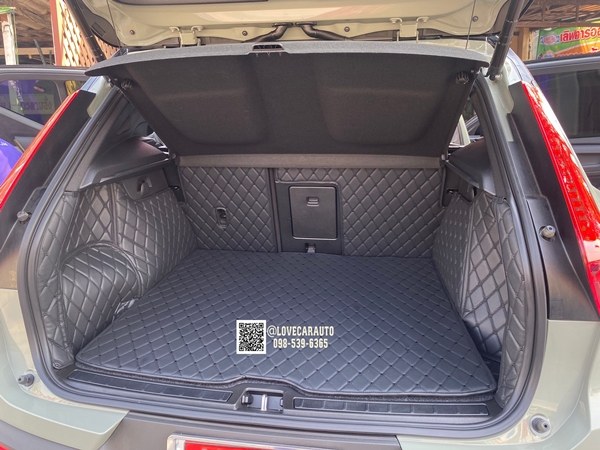 พรมปูพื้นรถยนต์ 6D Volvo XC40 Recharge TWIN สีดำด้ายดำ