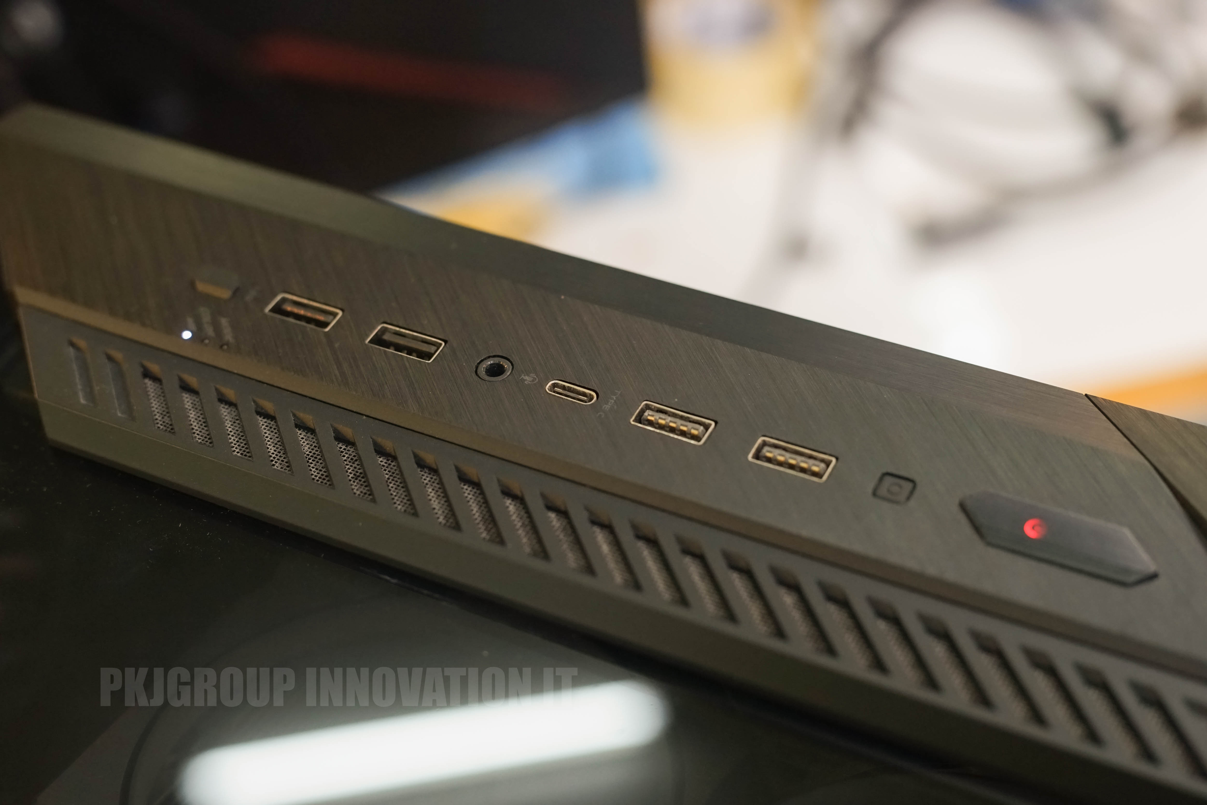 คอมประกอบขนาดเล็ก Asus ITX i7-12700KF RAM 32GB SSD 1 TB 2 ตัว RTX3070TI