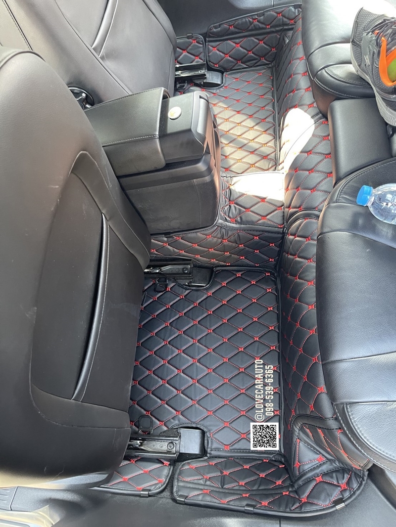 พรมปูพื้นรถยนต์ 6D Volvo V40 T4 2013