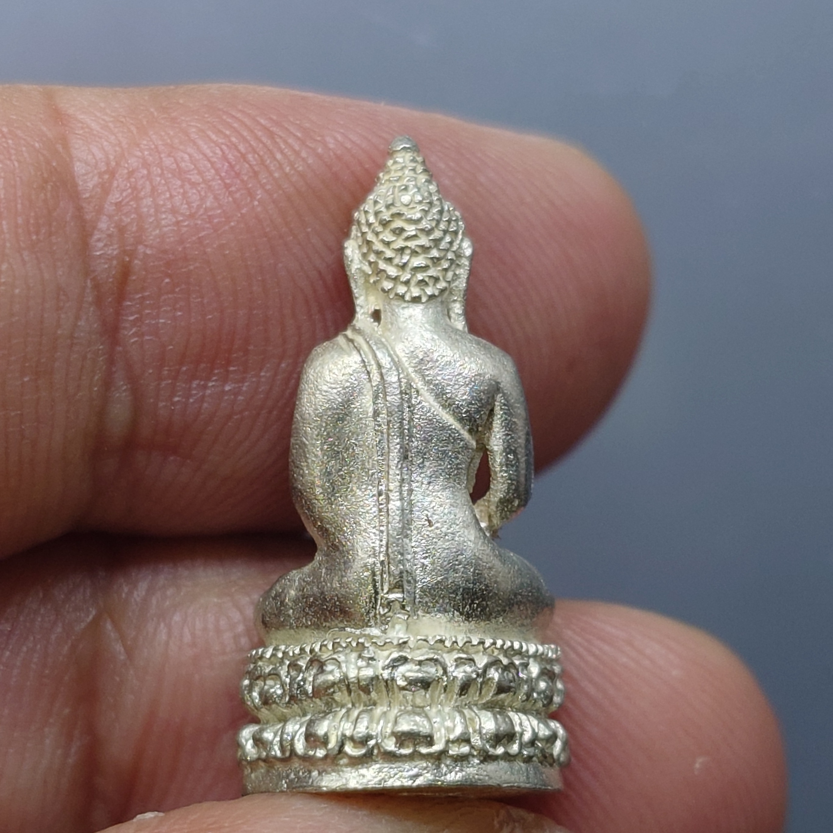 พระกริ่ง ส.ธ. พระชัยวัฒน์ ส.ธ. เนื้อเงิน และ นวะโลหะ พระเทพฯ เททอง วัดบวรนิเวศวิหาร ปี2535 ตลับเดิม