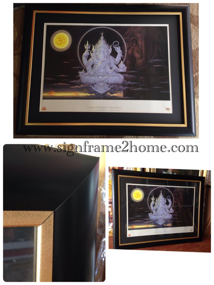 กรอบรูป สีดำเรียบขอบทอง +ใส่เม้า