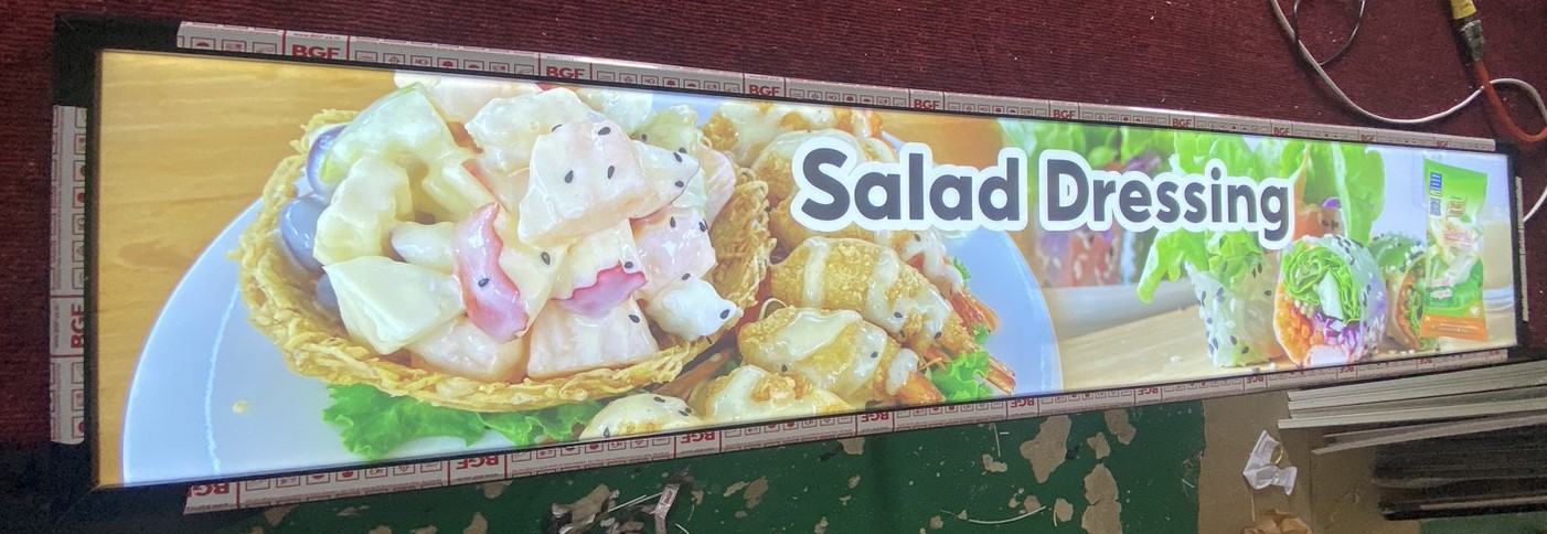 กรอบป้ายไฟ Salad Dressing PURE FOODS | ป้าย LED น้ำสลัด พร้อมภาพเมนูอาหารสุขภาพแบบจัดเต็ม เพิ่มยอดขายได้จริง