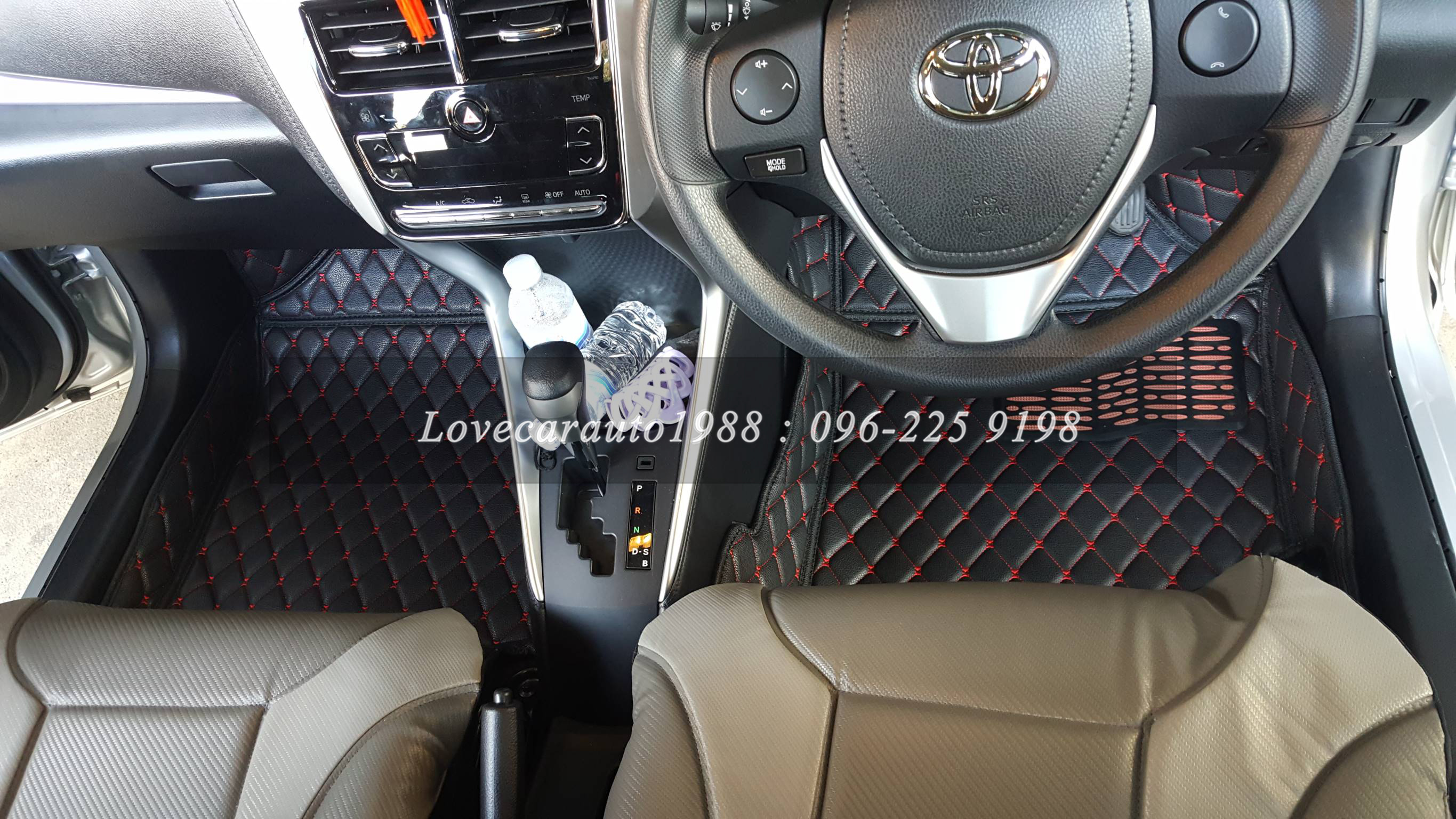 พรม6D Yaris ATIV สีดำแดง