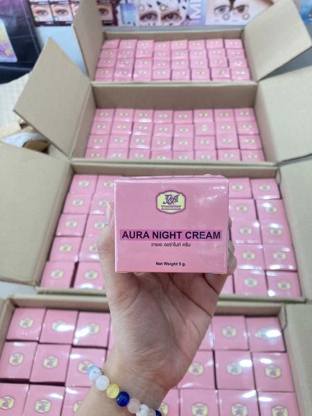 ครีมวายเอ ออร่าไนท์ ลดสิวเผยผิวใส 5g.