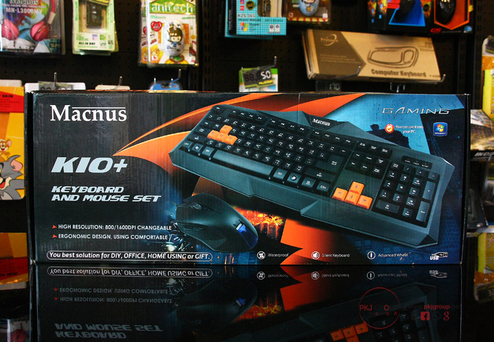 คีย์บอร์ดพร้อมเม้าส์เล่นเกมส์ครบชุดยกเซ็ตกับ Macnus K10+