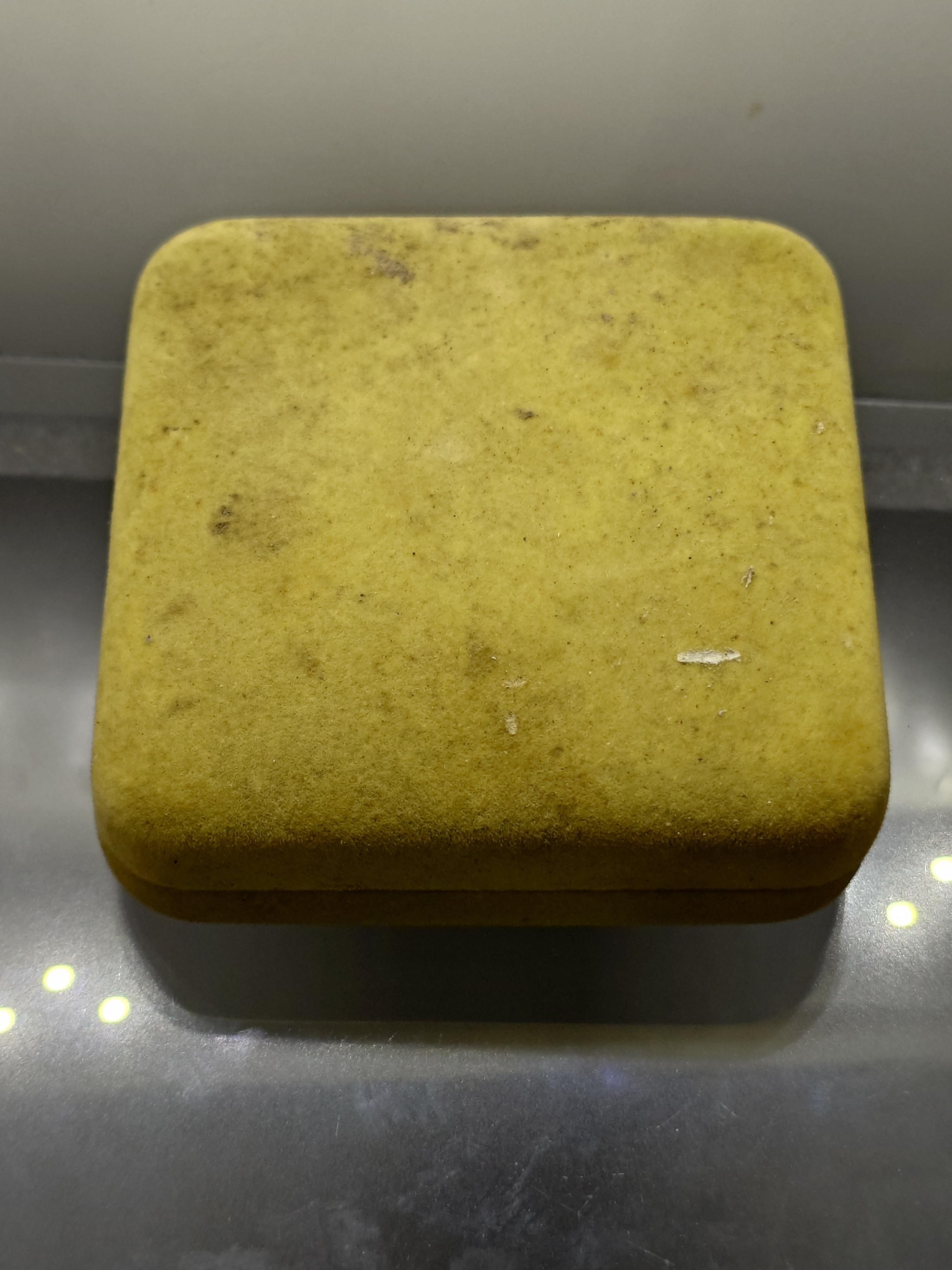 พระกริ่งคุ้มเกล้า หน้าไทย เนื้อนวะโลหะ หายาก พ.ศ.2522 พร้อมกล่องเดิม สภาพสวย หายาก รับประกันแท้