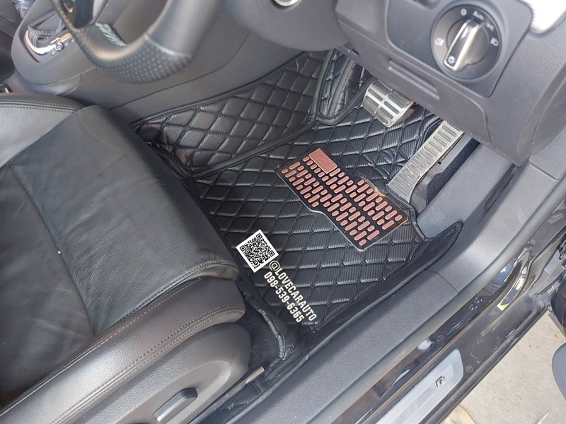 พรมปูพื้นรถยนต์ 6D Volkswagen Golf โฟล์คสวาเกนกอล์ฟ 2010 สีดำด้ายดำ ลายเคฟล่า + ท้ายกระดุมดำ