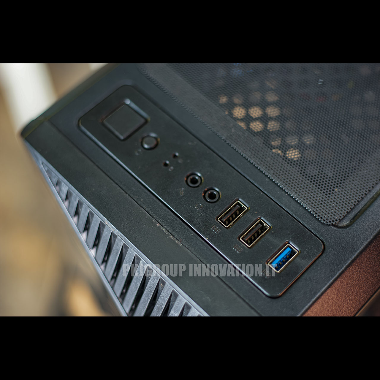 เคสคอมมือ 1 เก่าเก็บ Tsunami Galaxy G7