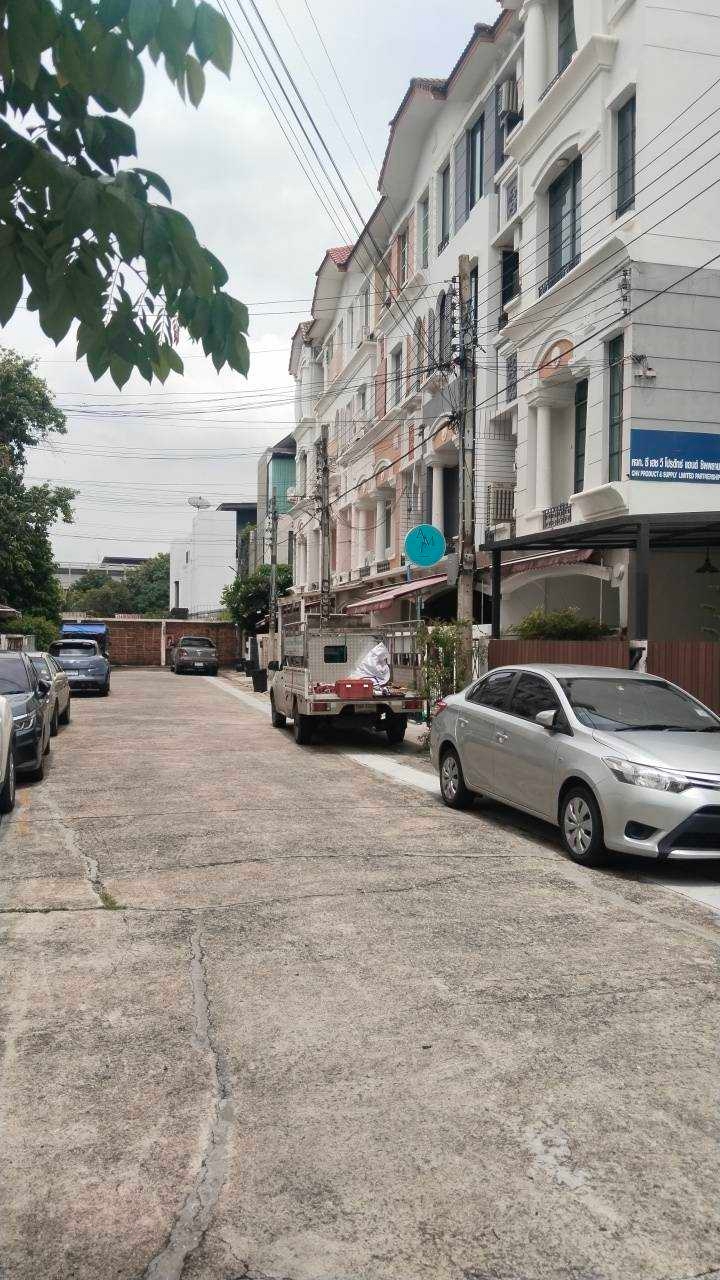 ป้ายตู้ไฟวงกลม ป้ายกล่องไฟวงกลม ป้ายหน้าร้าน AMP AESYHETIC CLINIC