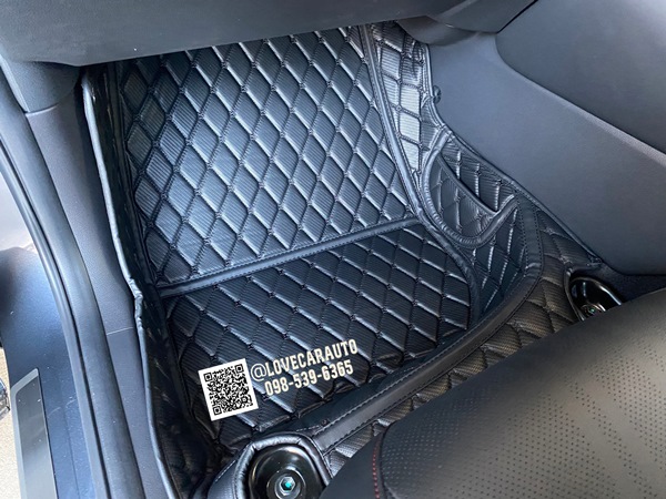 พรมปูพื้นรถยนต์ 6D Honda Hrv 2022 ลายเคฟล่าสีดำด้ายดำ