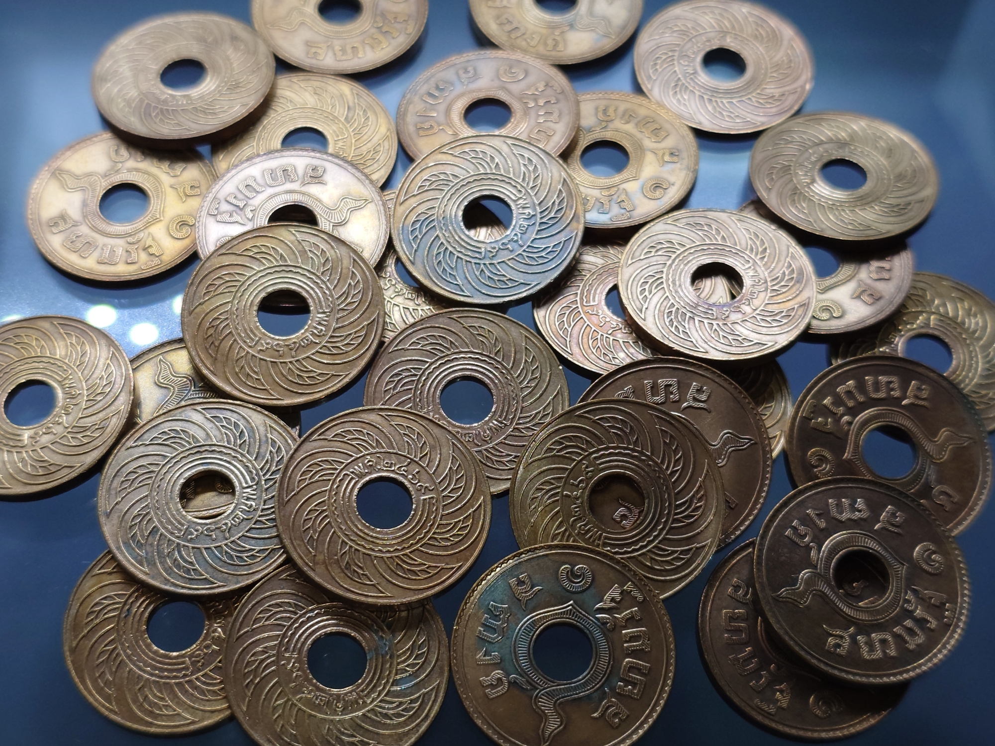 เหรียญสตางค์รู 1 สตางค์ ตราอุณาโลม - พระแสงจักร ปี พ.ศ.2469 ผ่านใช้น้อย ( ราคาต่อ 1 เหรียญ )