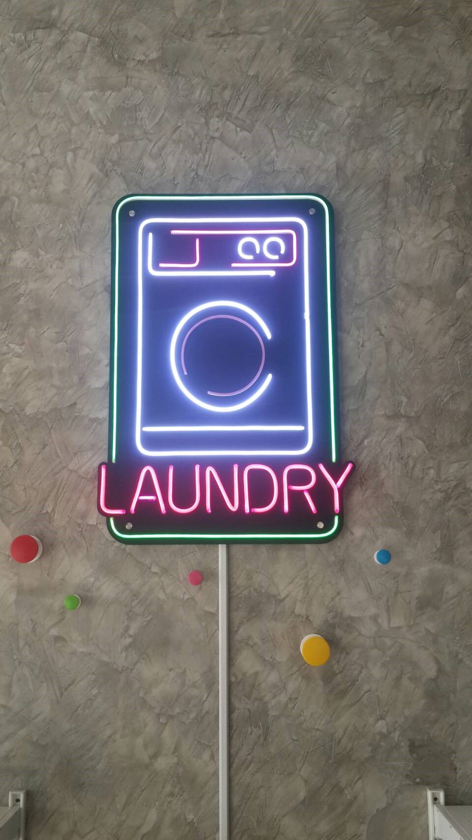 ป้ายไฟแอลอีดีนีออนเฟล็ค งานเครื่องซักผ้า LAUNDRYนีออน