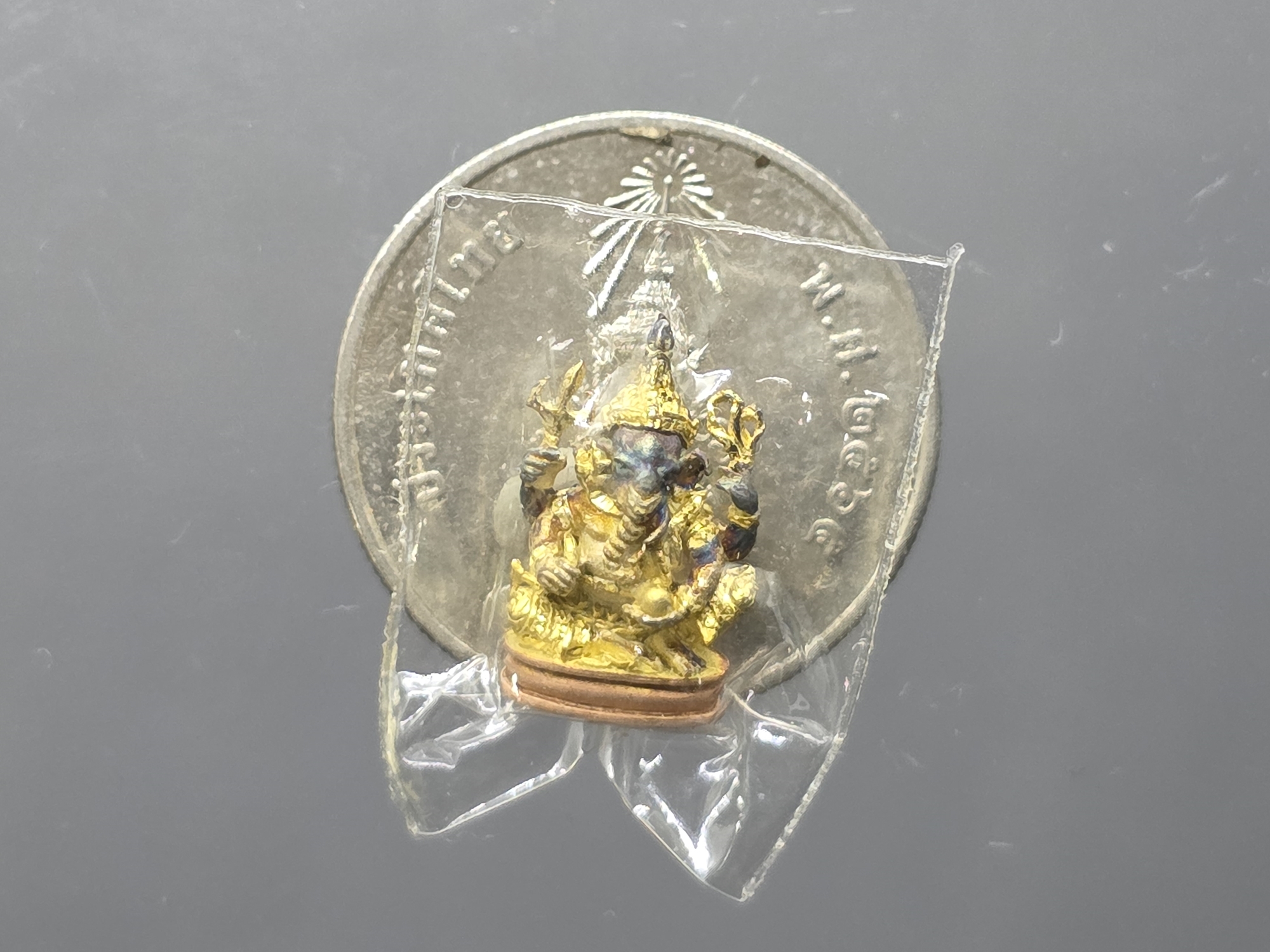 พระพิฆเนศ เทวสถานโบสถ์พราหมณ์ เนื้อเงินสามกษัตริย์ พิมพ์เล็ก ปี2539 พร้อมกล่องเดิม สภาพสวยเดิม