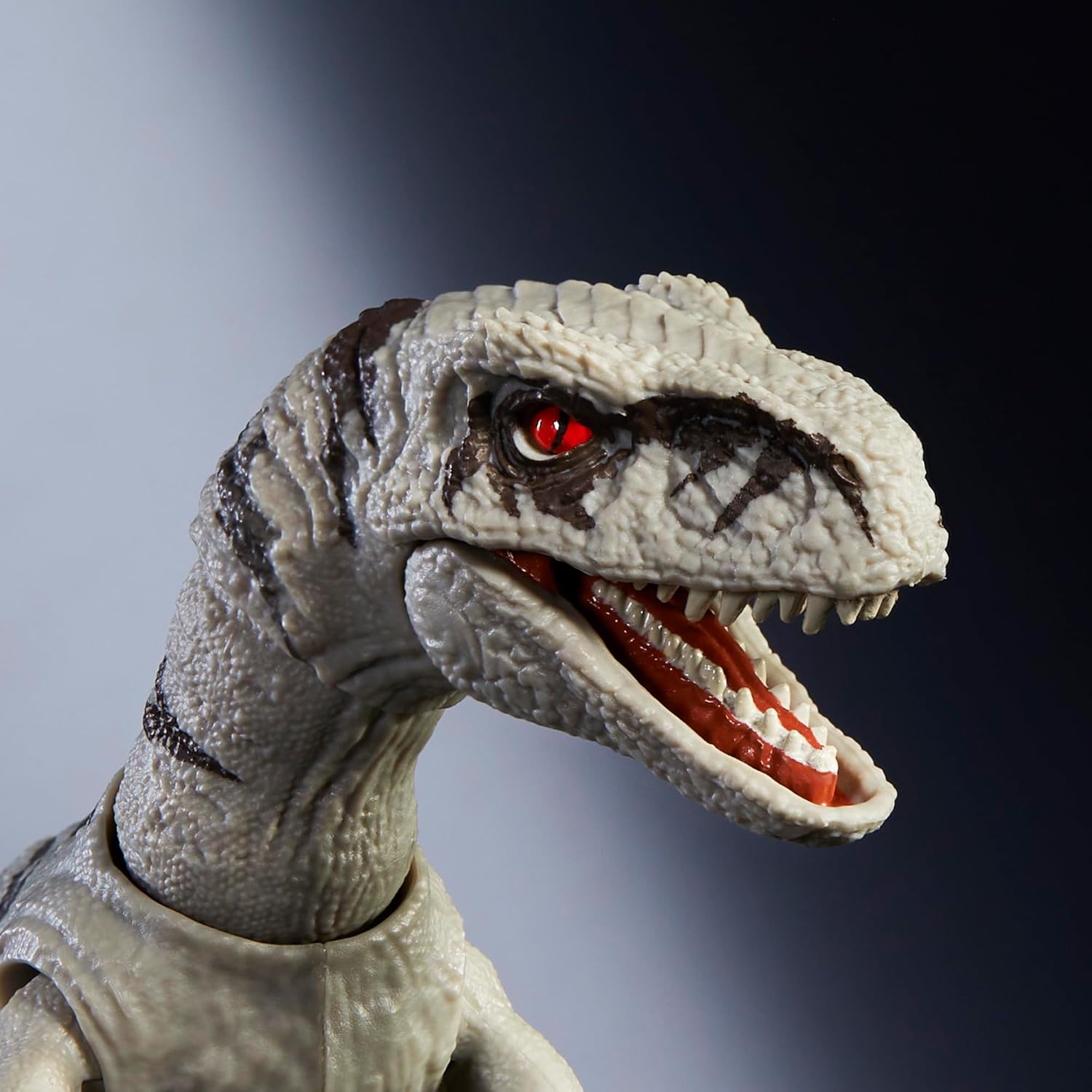 **MTS Toys**Mattel Jurassic World Hammond Collection : JDJ06 Atrociraptor 'Ghost' [ความยาวจากหัวถึงหาง 17.5 ซ.ม.]