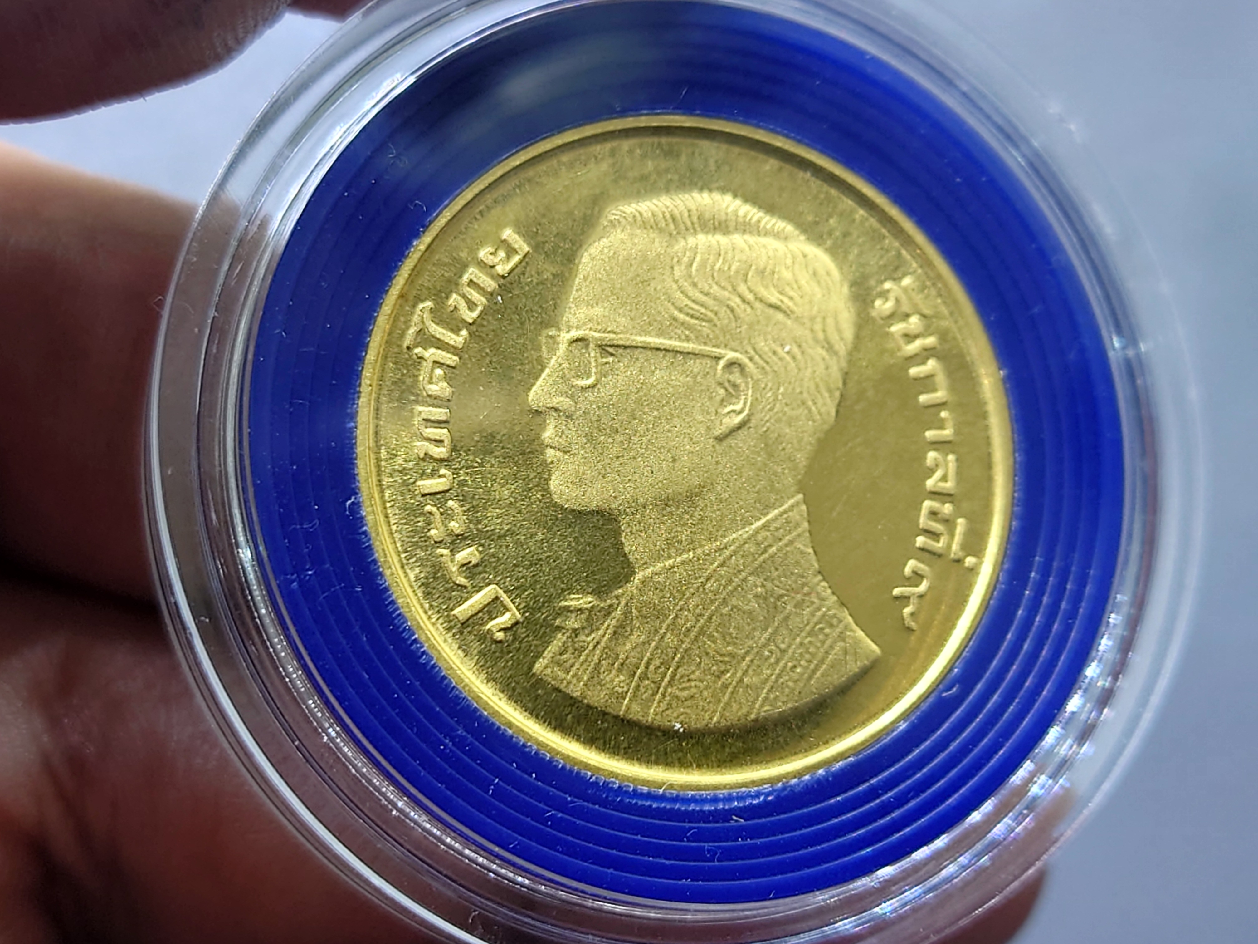 เหรียญทองคำ (หนัก 30 กรัม) เหรียญ 5000 บาท ที่ระลึกเฉลิมพระชนมพรรษา 50 พรรษา รัชกาลที่9 พ.ศ.2520