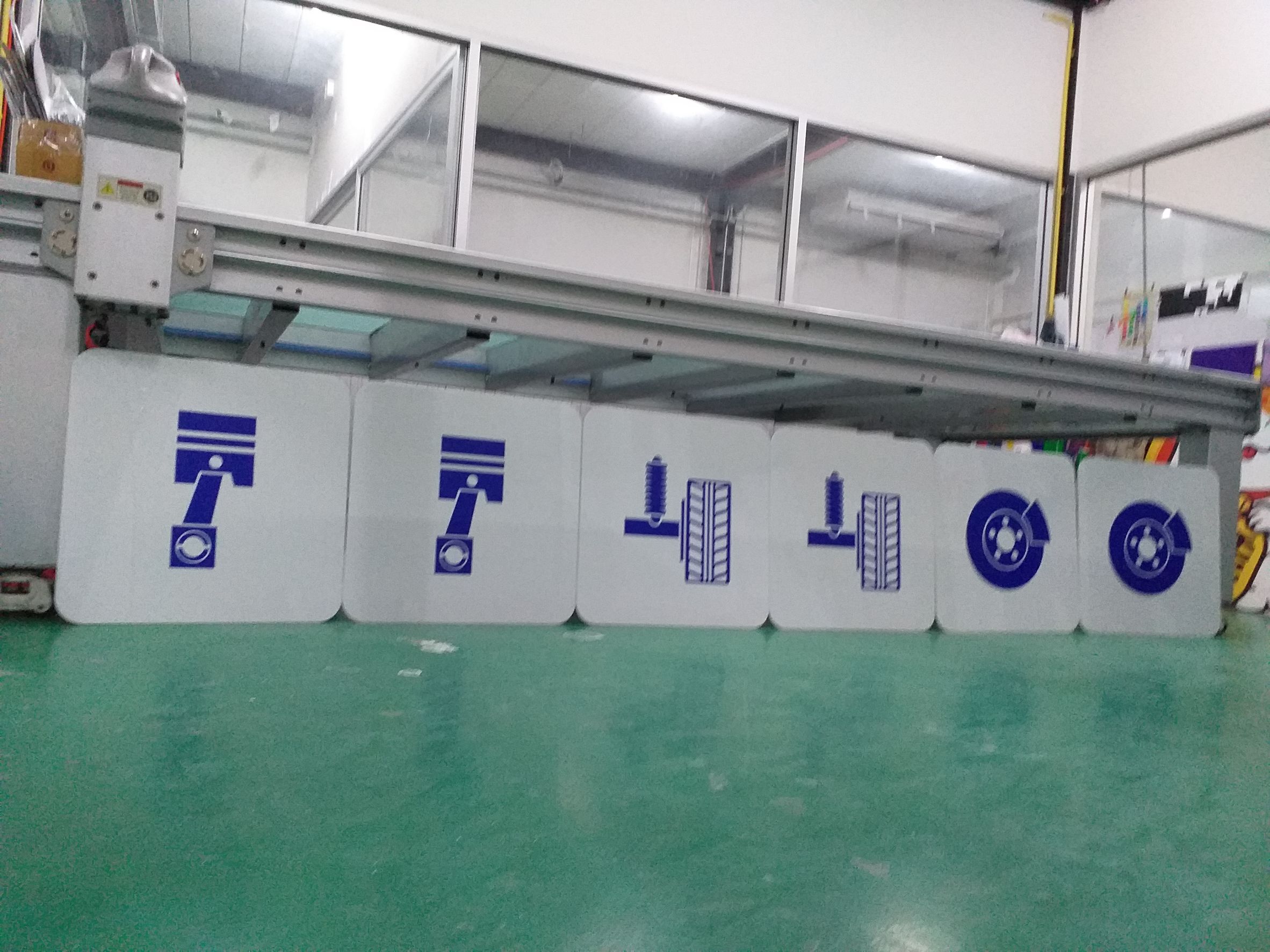 รับทำป้ายอะคริลิค งานป้ายงานพิมพ์อะคริลิคสัญลักษณ์รถ ห้องเครื่อง ป้ายร้านซ่อมรถ