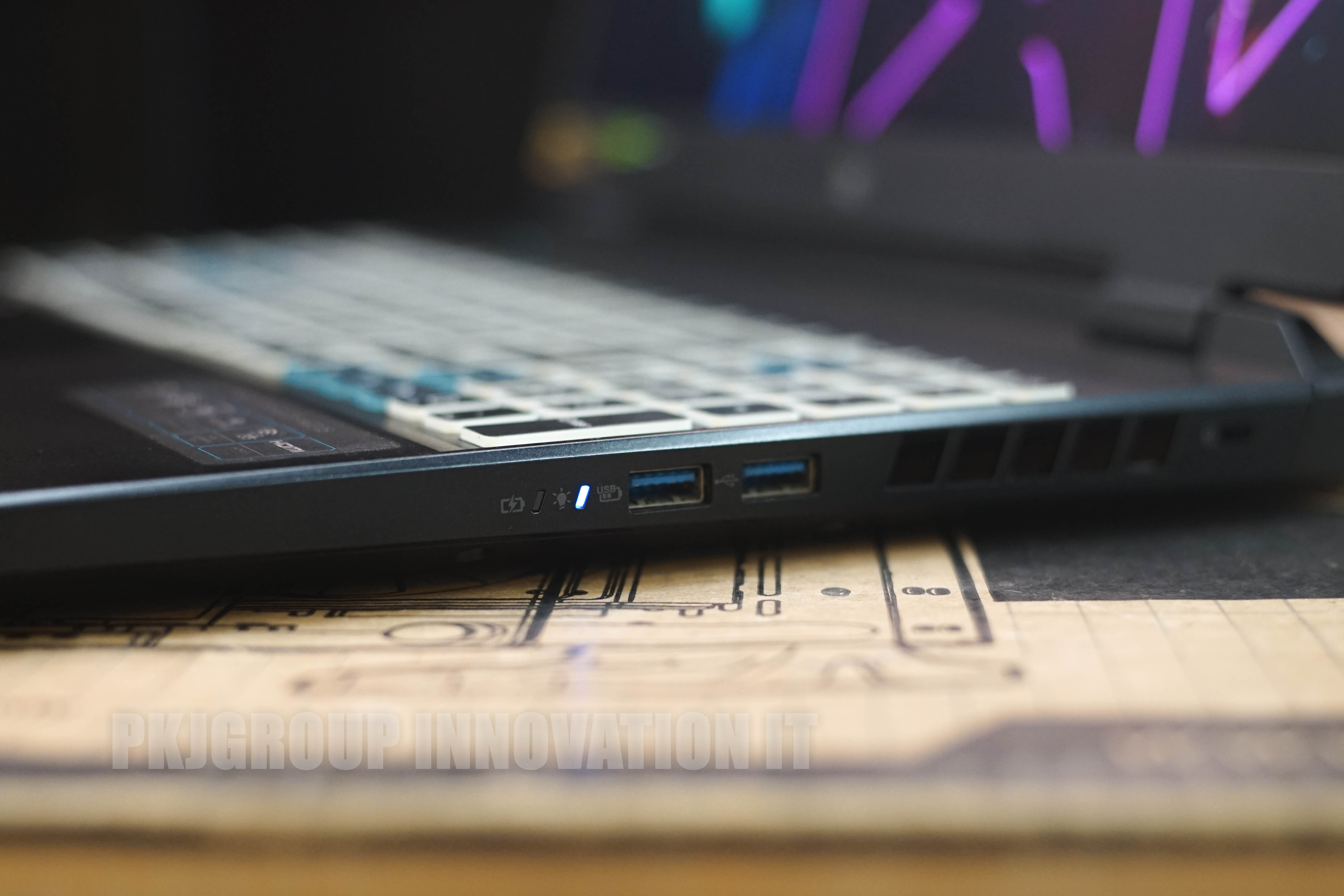 โน๊ตบุ๊คเล่นเกมมือสอง Acer PREDATOR PHN16-71-58MD i5-13500HX RAM 16GB M.2 512GB RTX4050