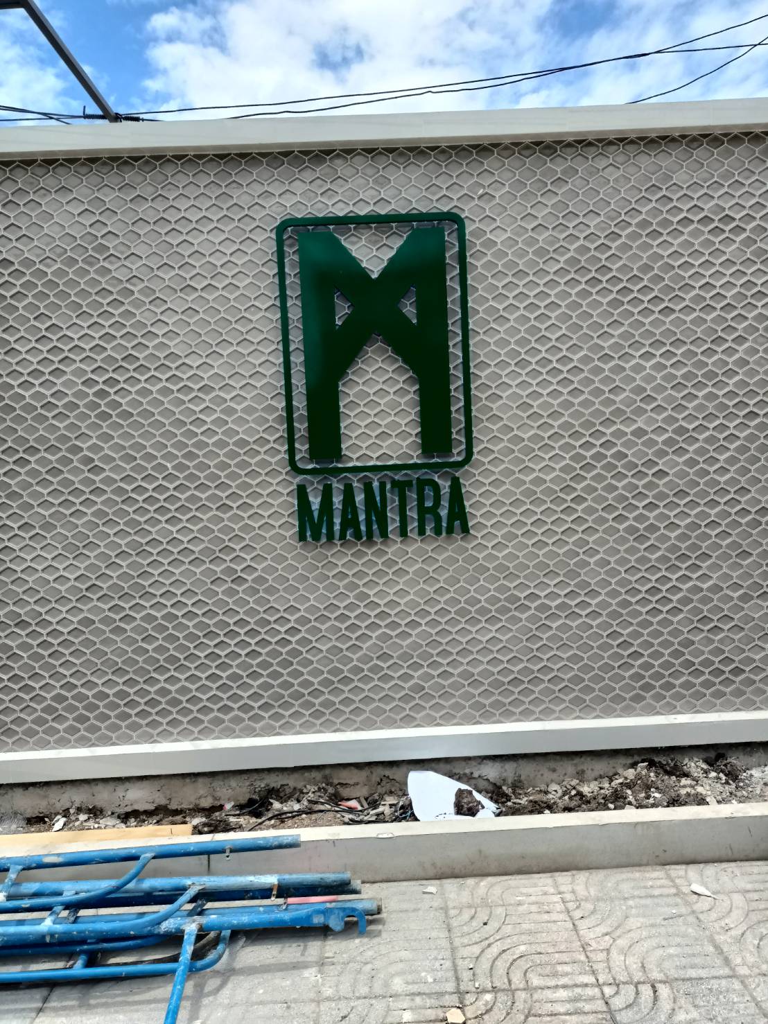 ป้ายโลโก้โลหะพ่นสี ออกแบบได้ตามใจลูกค้า งานMANTRA