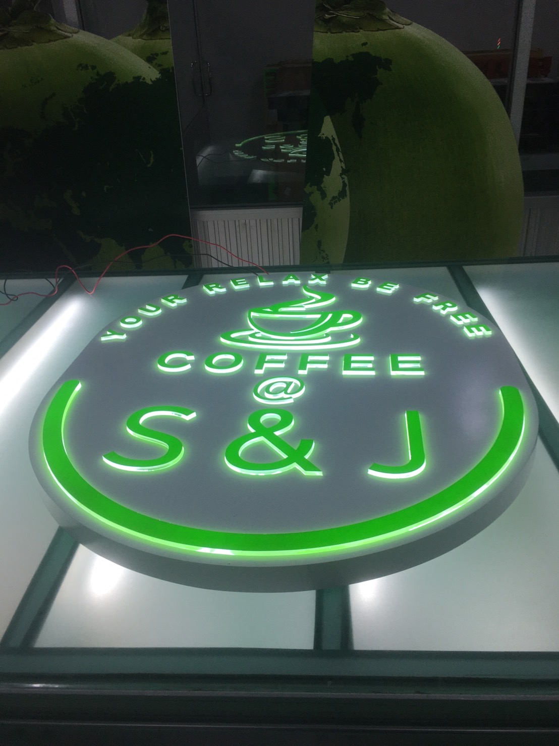 ป้ายตัวอักษรแอลอีดีไฟออกหน้า งานCoffee @S&J