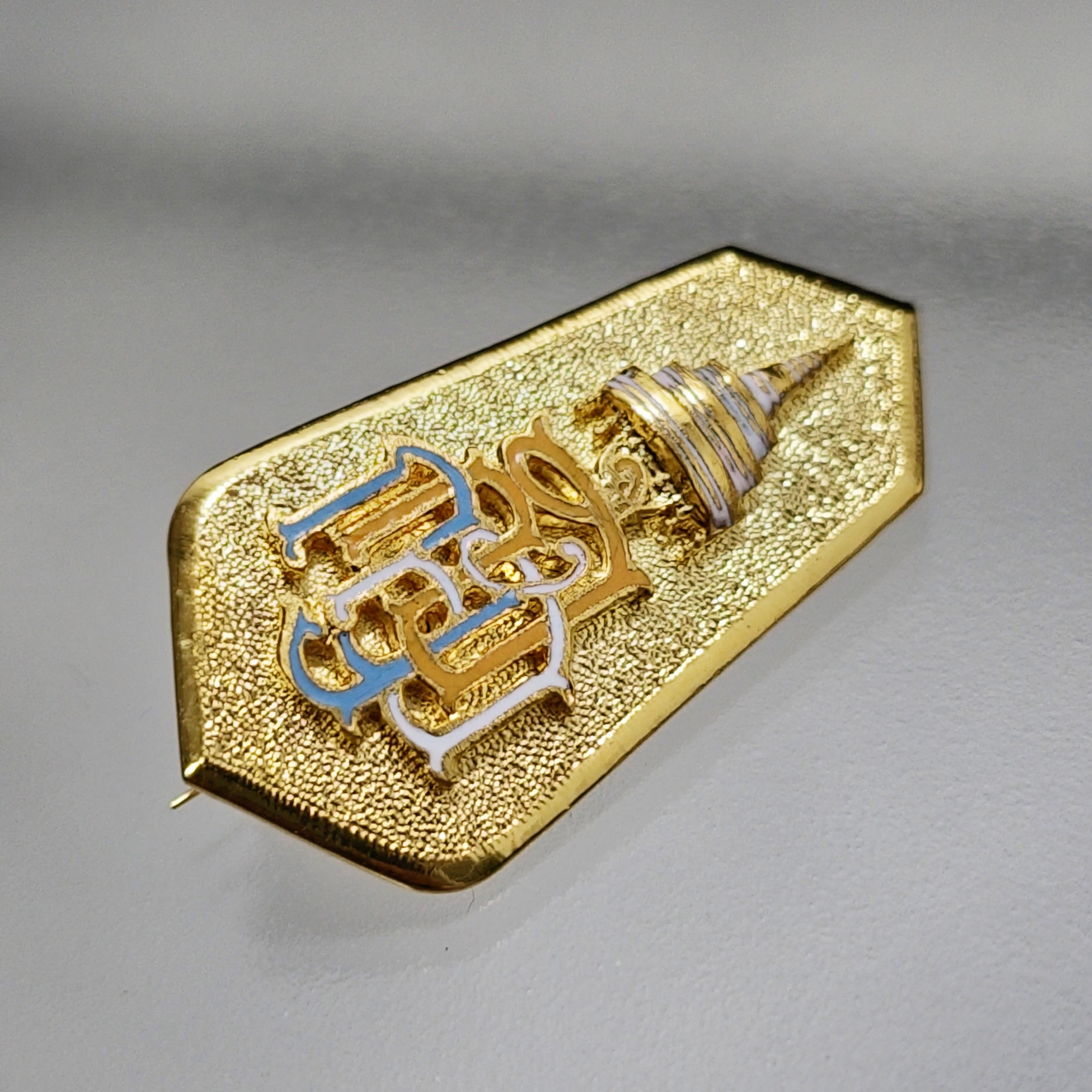 เข็มกลัด เข็มที่ระลึก ญสส ฉลองพระชันษา 99 ปี สมเด็จพระญาณสังวร สมเด็จสังฆราช ปี2555 พร้อมกล่องเดิม