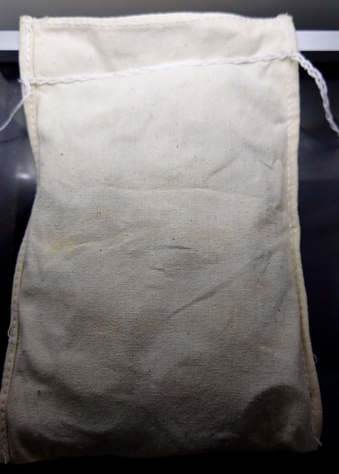 เหรียญยกถุง (100 เหรียญ) เหรียญ 10 บาท สองสี ที่ระลึก 60 ปี คณะกรรมการพัฒนาเศรษฐกิจฯ ปี 2553 ไม่ผ่านใช้