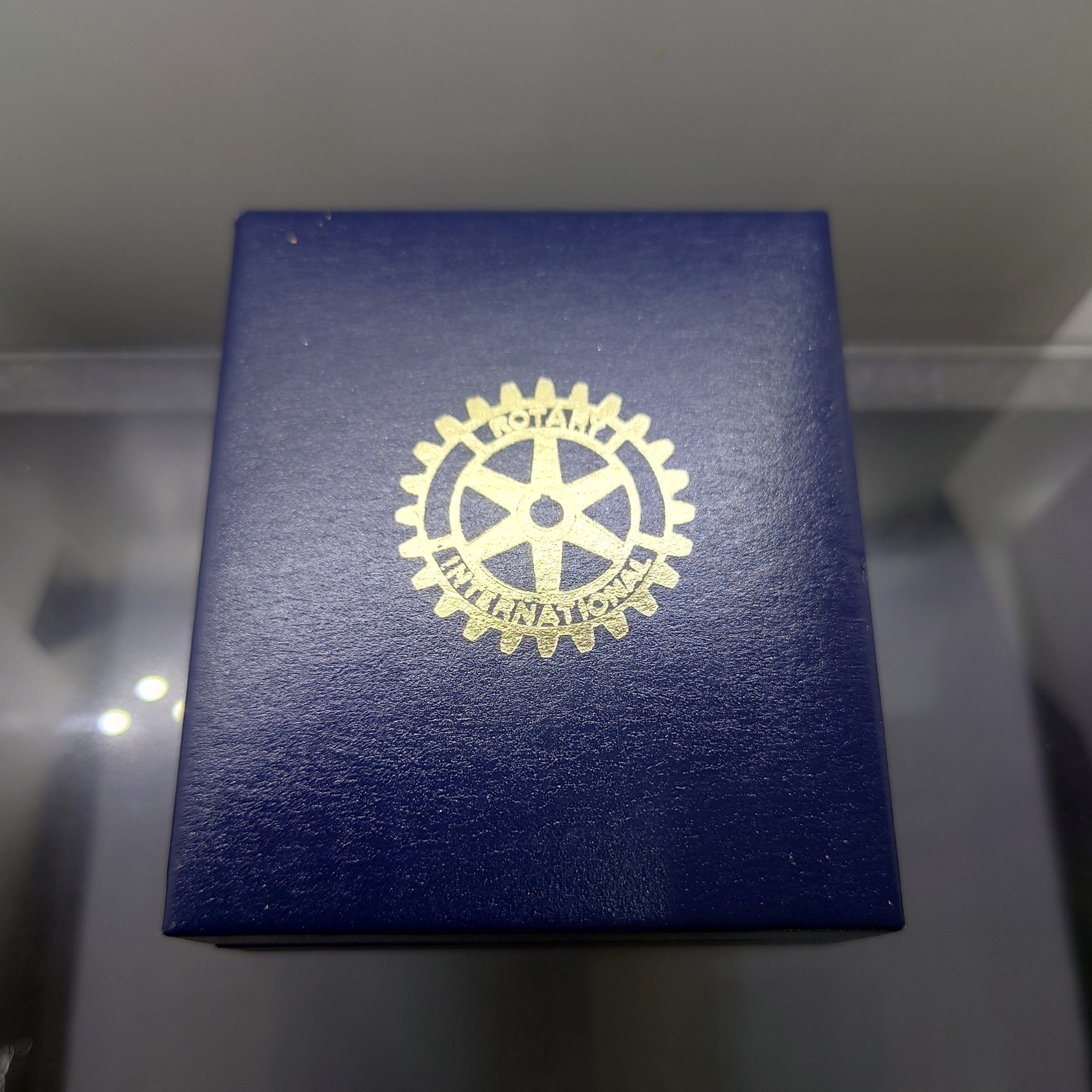 เหรียญสำเร็จสืบสานพระราชปณิธาน รัชกาลที่5 เนื้อทองแดงนอกขัดเงา พิธีมังคลาภิเษก ณ พระอุโบสถวัดบวรนิเวศวิหาร ปี2540 พร้อมกล่องเดิม