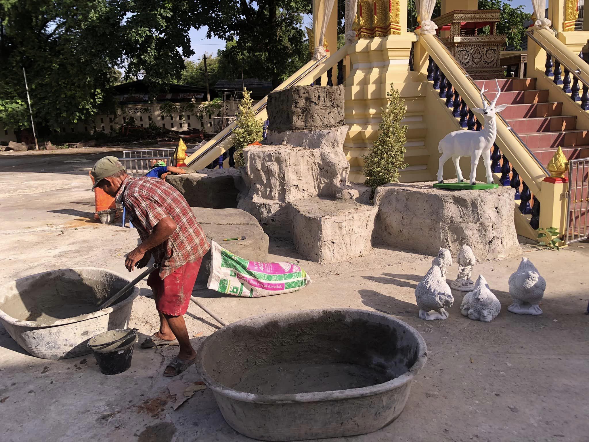 เรื่องของหิน ส่งมอบหิน ที่วัดเกาะเกรียง ต.บางคูวัด อ.เมือง ปทุมธานี