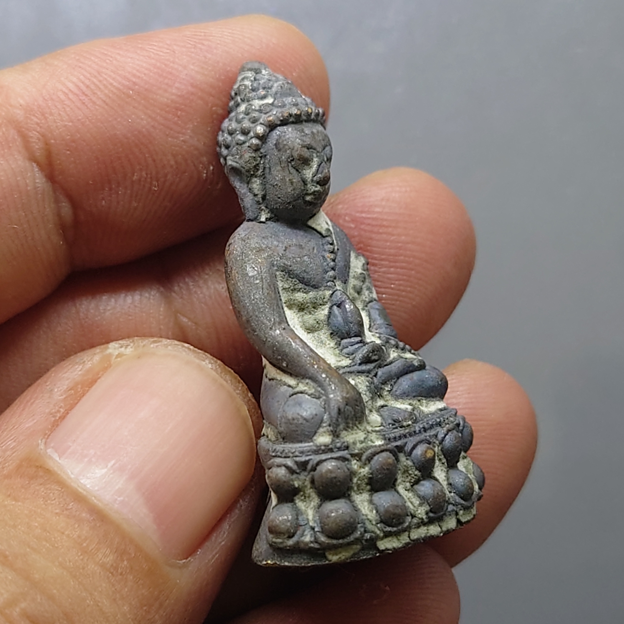 พระกริ่ง มั่ง มี ศรี สุข เนื้อทองชนวน รุ่นบารมี 80 พรรษา สมเด็จพระญาณสังวร วัดบวรนิเวศวิหาร ปี 2536 พร้อมตลับเดิม