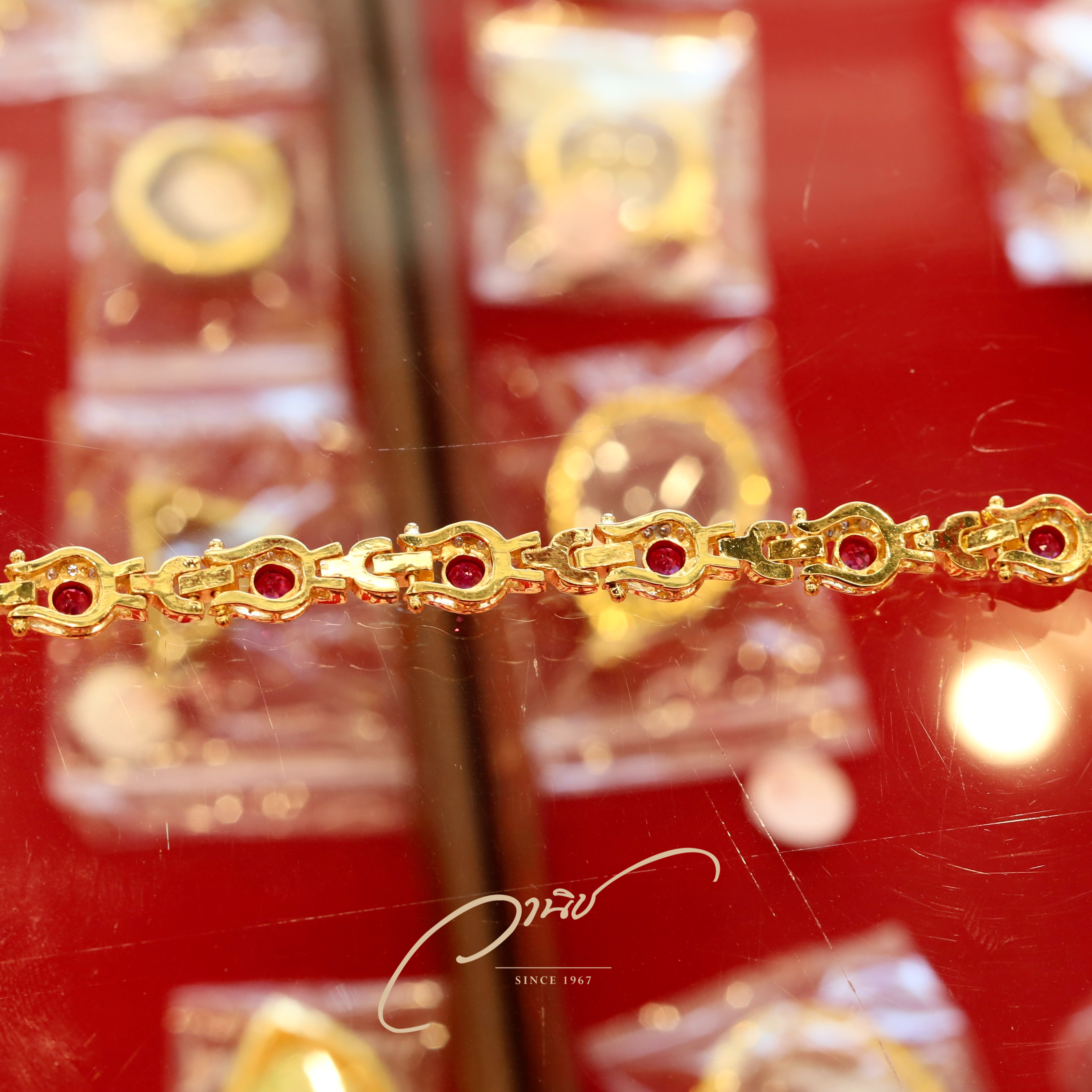 สร้อยข้อมือทองคำฝังทับทิมและเพชรแท้ #งานหลุดจำนำสภาพยอดเยี่ยม