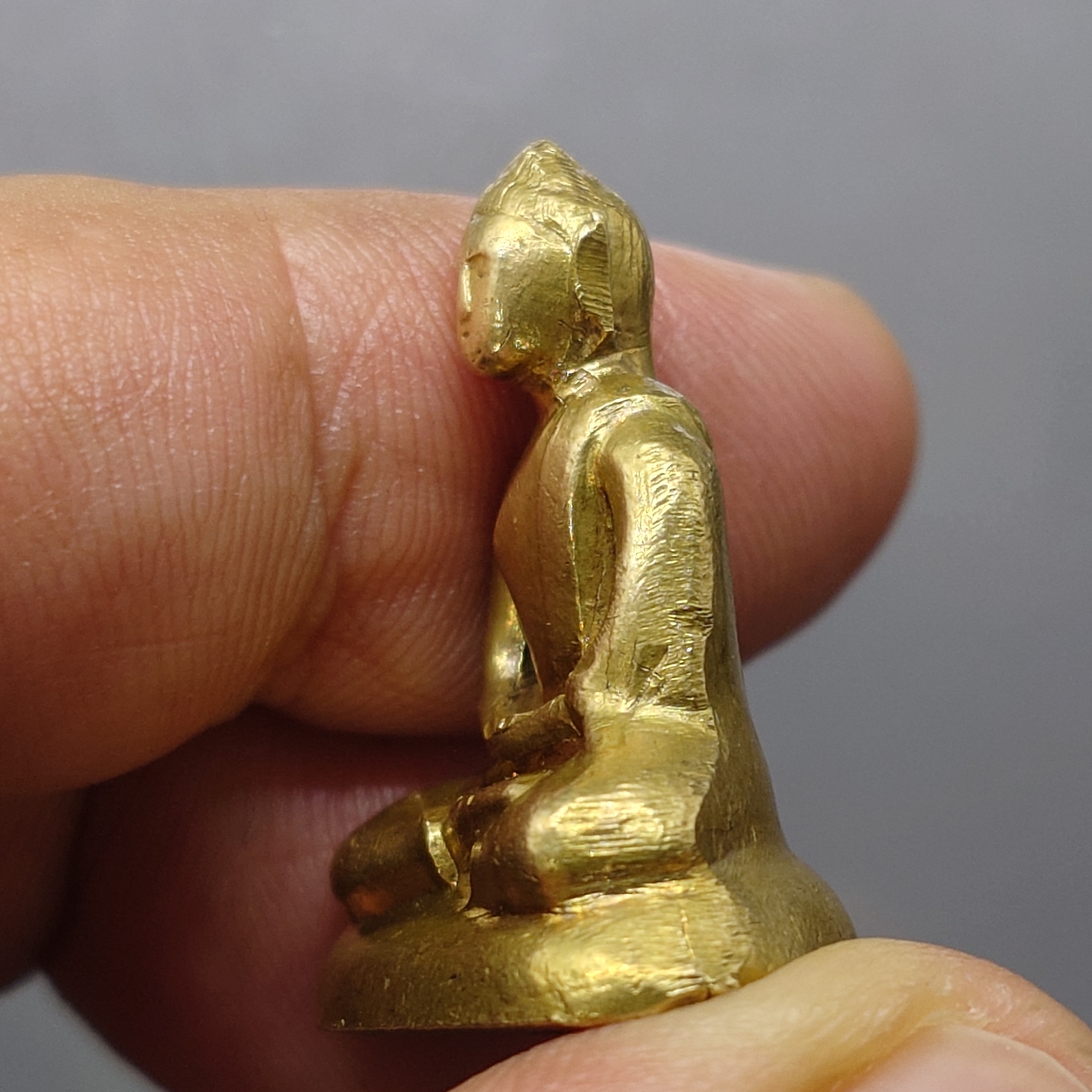 พระกริ่ง ฝีพระหัตถ์สมเด็จย่า เนื้อทองผสม ปี 2515 ฟอร์มพระสวย แท้ดูง่าย เนื้อหายาก