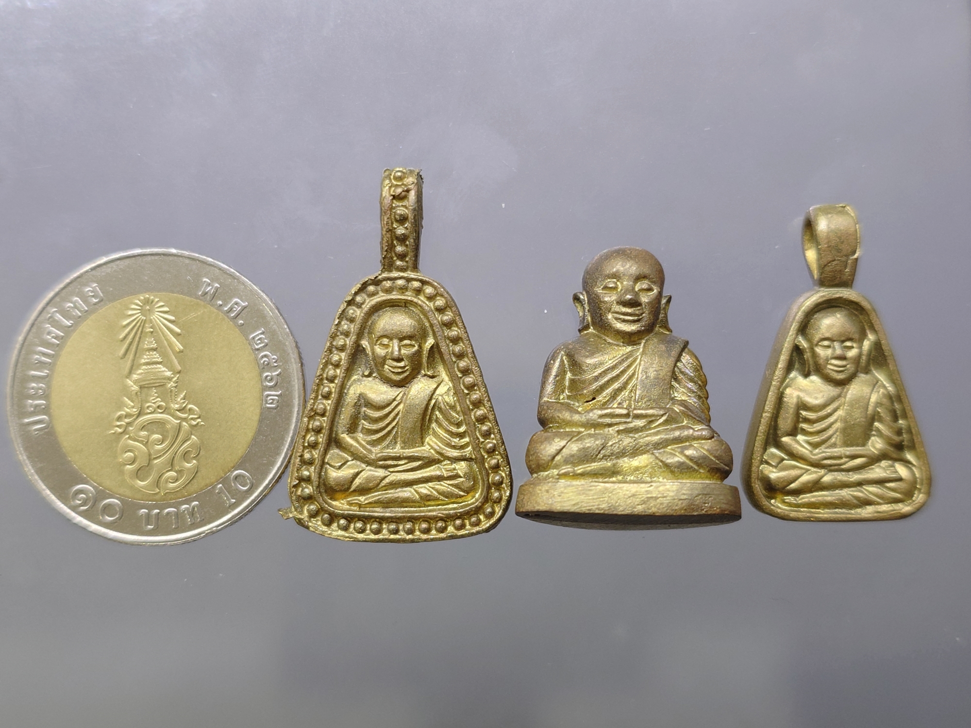 หลวงพ่อเงิน วัดบางคลาน รุ่นเมตตาบารมี เนื้อทองเหลือง พ.ศ.2545 พร้อมตลับเดิม