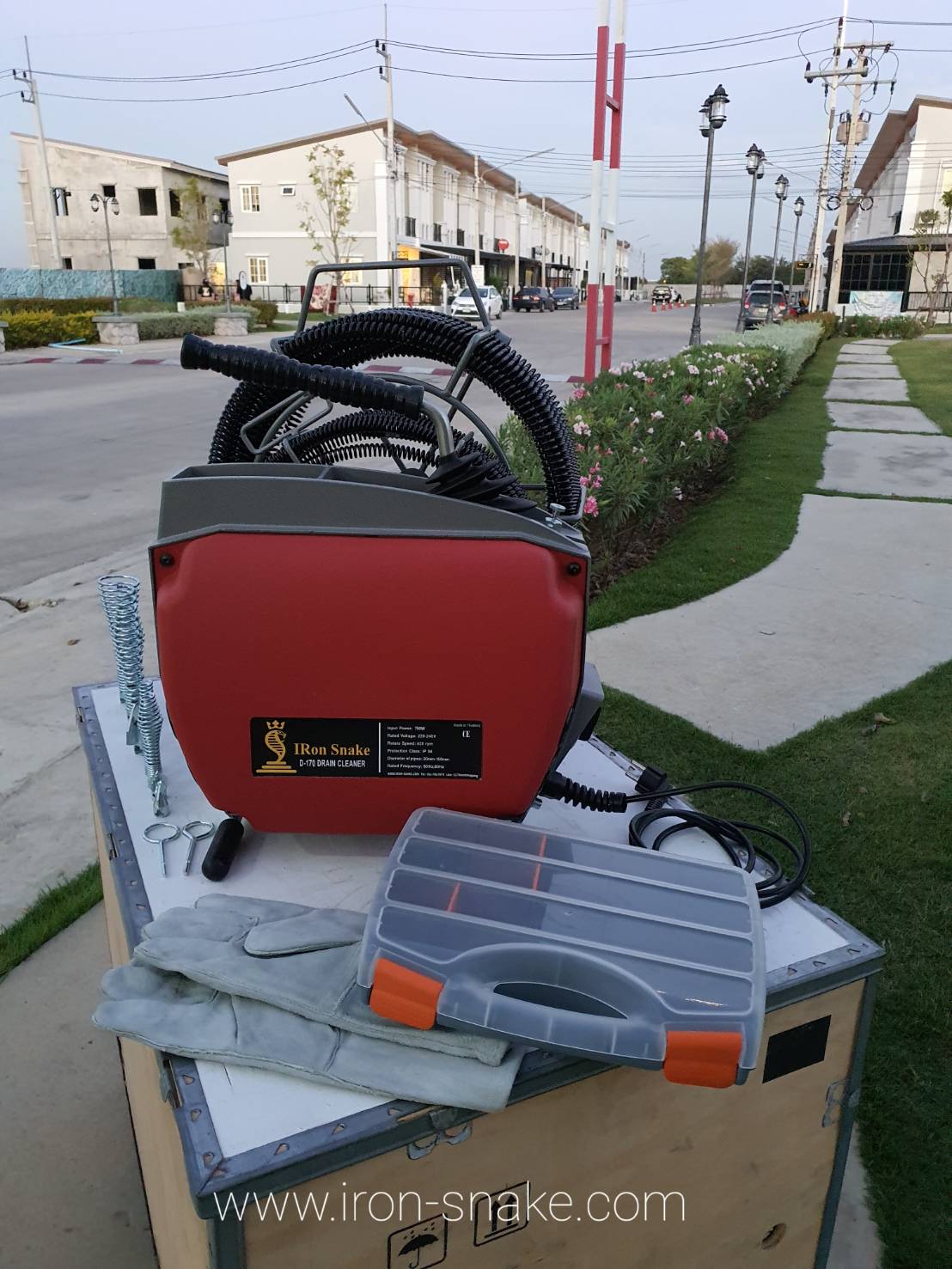 เครื่องทะลวงท่อ งูเหล็ก ironsnake รุ่น D-170 งูเหล็กทะลวงท่อ เครื่องทะลวงท่อไฟฟ้า