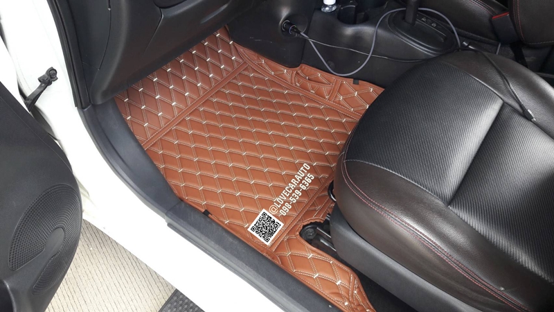 พรมปูพื้นรถยนต์ Niissan March สีน้ำตาลเข้ม