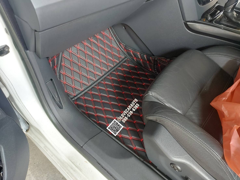 พรมปูพื้นรถยนต์ Peugeot 508 vvip สีดำด้ายแดง