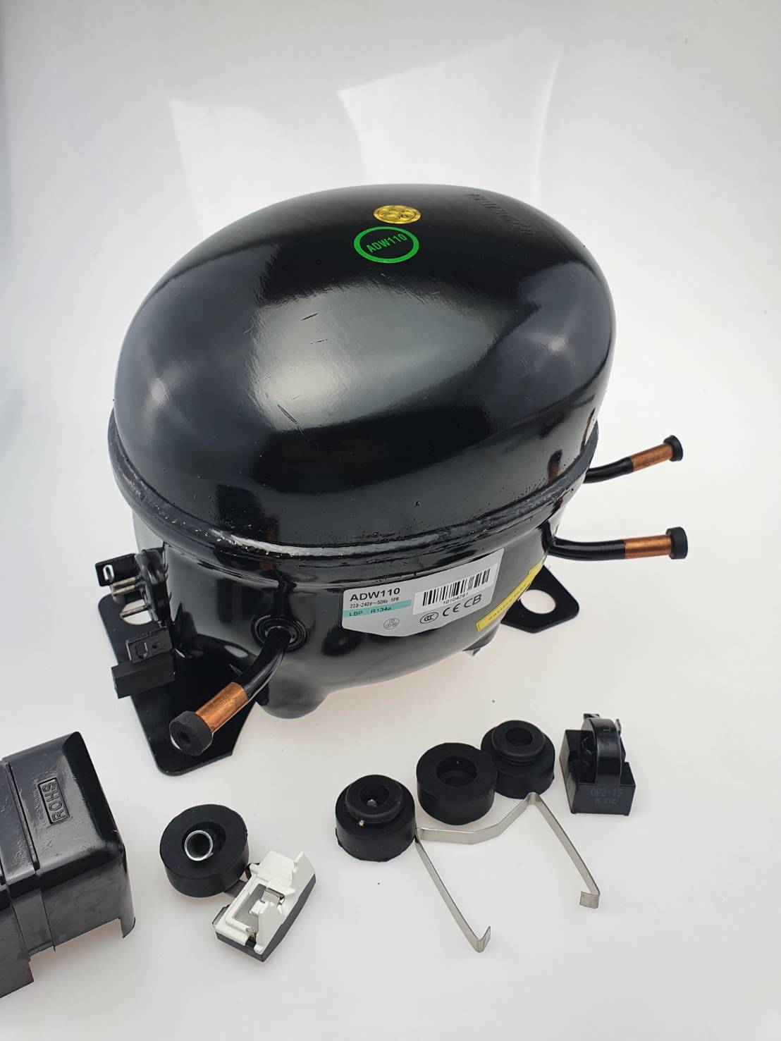 ADW110 คอมเพรสเชอร์ 3/8 แรงม้า R134a LBP สำหรับตู้แช่ ตู้เย็น Compressor ของใหม่ พร้อมอุปกรณ์ ดีเลย์ โอเวอร์โหลด