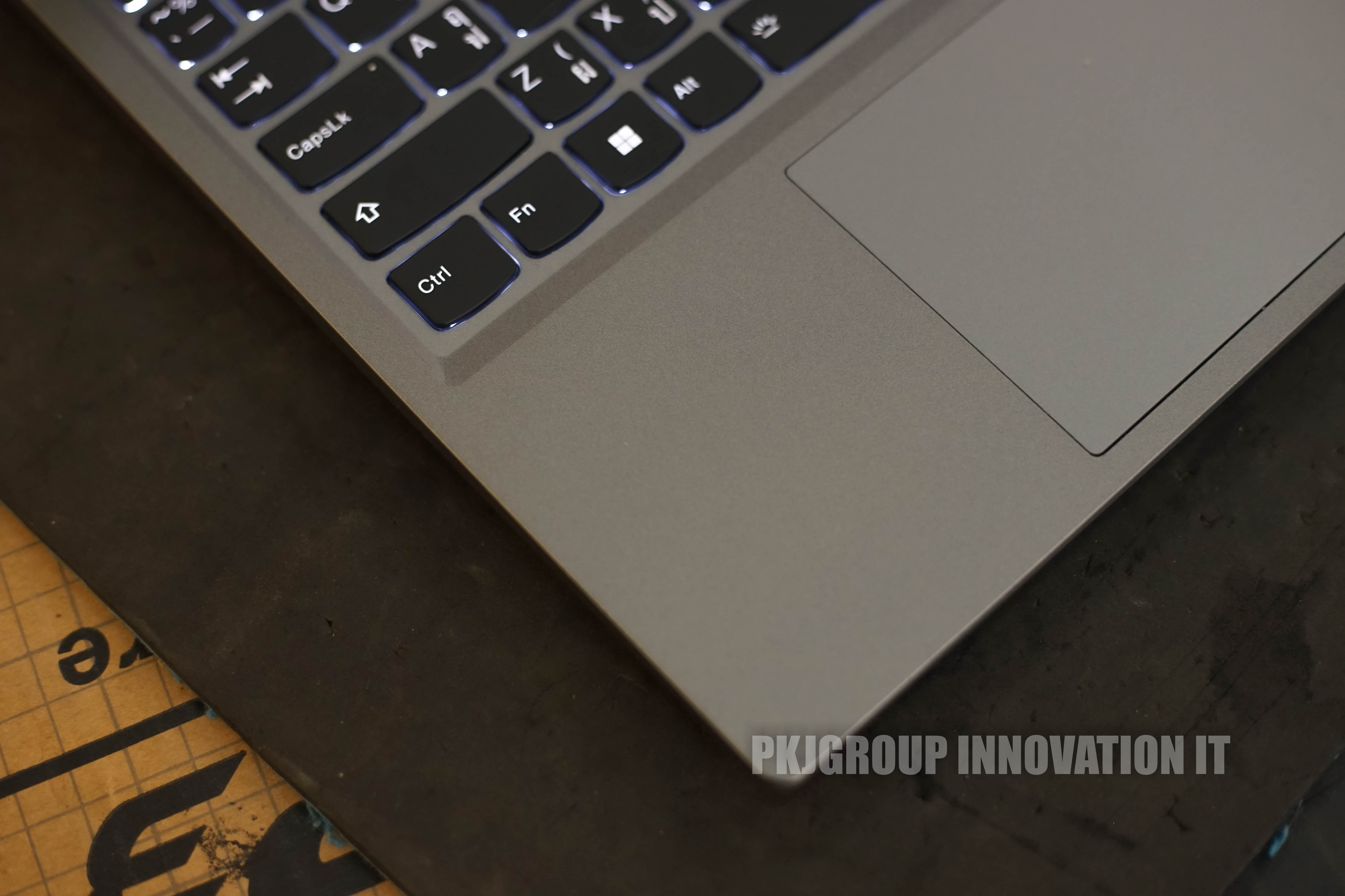 โน๊ตบุ๊คเล่นเกมมือสอง Lenovo LOQ 15ARP9 R7 7435HS RAM 24 GB M.2 512 GB RTX4050 ประกันยาวเกือบ 2 ปี