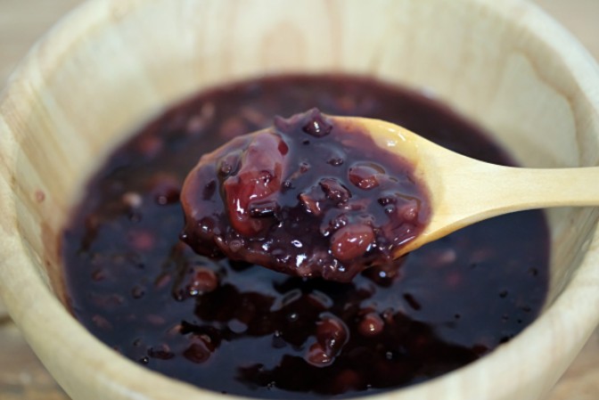 Miku (มิกุ) ธัญพืชกระป๋องพร้อมทาน รสข้าวเหนียวดำถั่วแดง