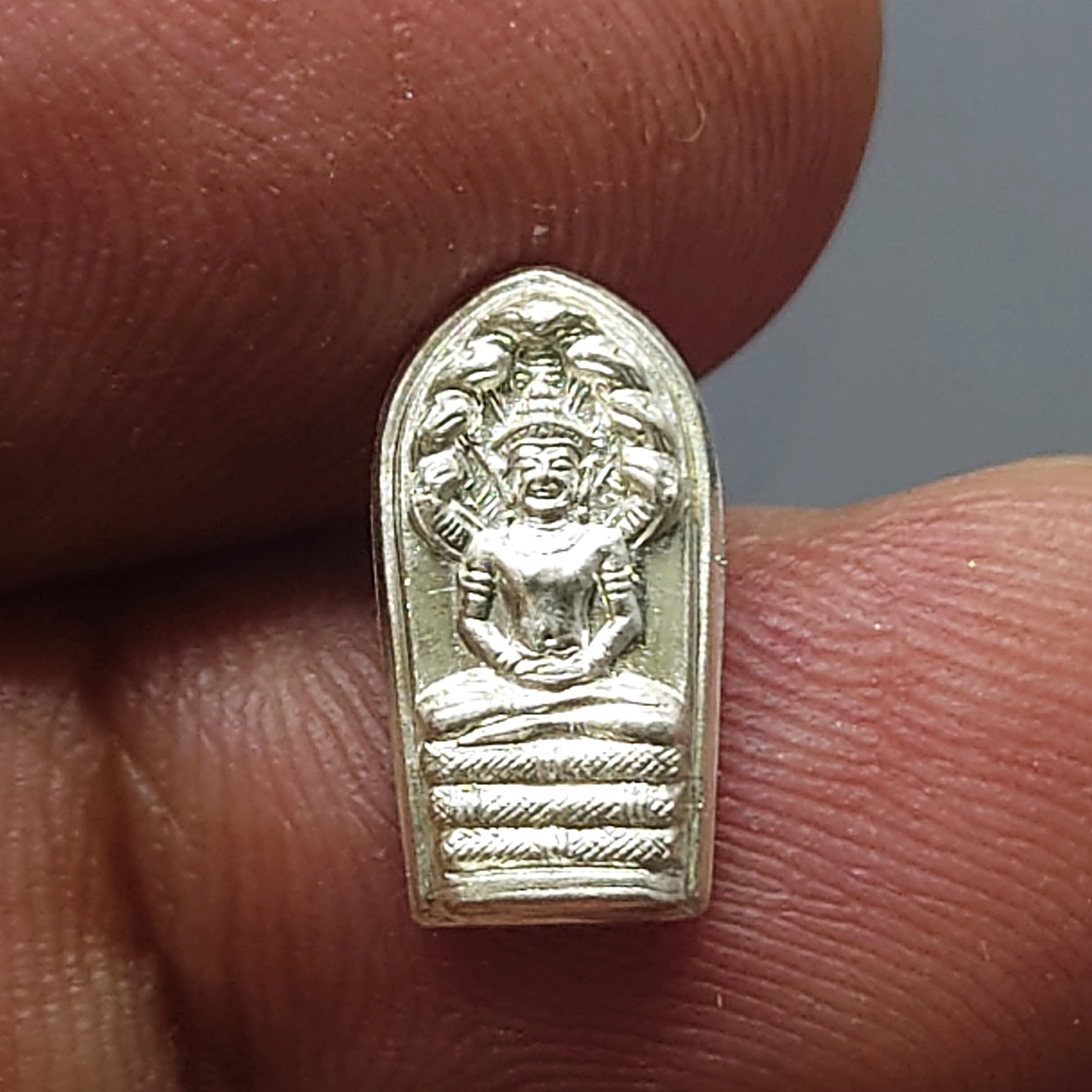 พระนาคปรกใบมะขาม เนื้อเงิน รุ่นเสาร์ ๕ ปี วัดระฆังโฆสิตาราม พ.ศ.2539 พร้อมตลับเดิม