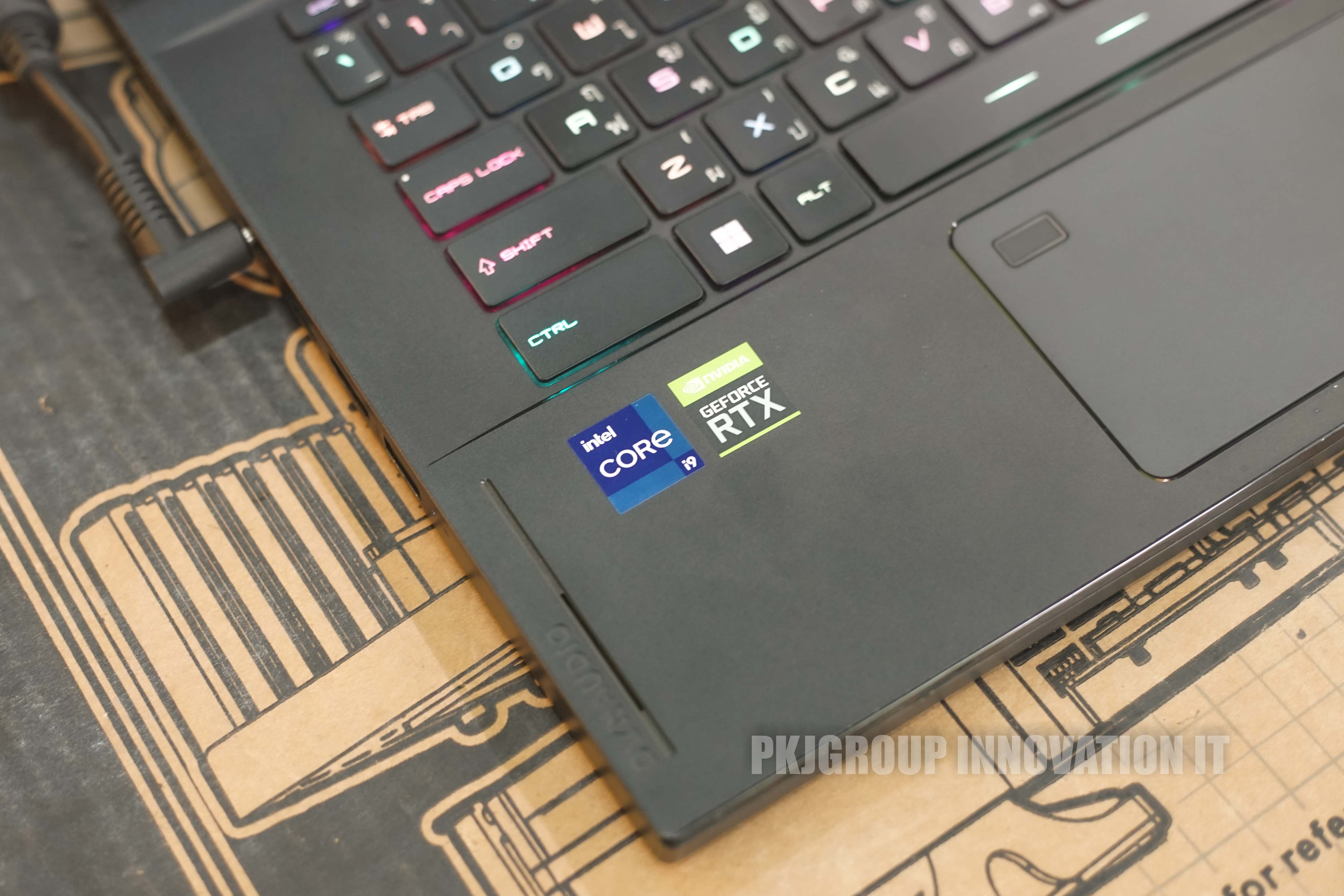 โน๊ตบุ๊คเล่นเกมมือสอง MSI GS66 12UHS-253TH i9-12900H RAM 64 GB M.2 2 TB RTX3080Ti