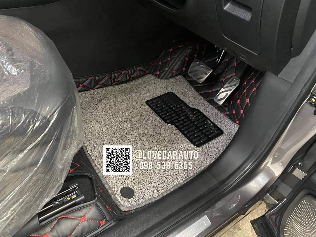 พรมปูพื้นรถยนต์ 7D MG HS PHEV 2022-2023 สีดำด้ายแดง+ไวนิลสีเทา เต็มคัน+ซุ้มล้อ