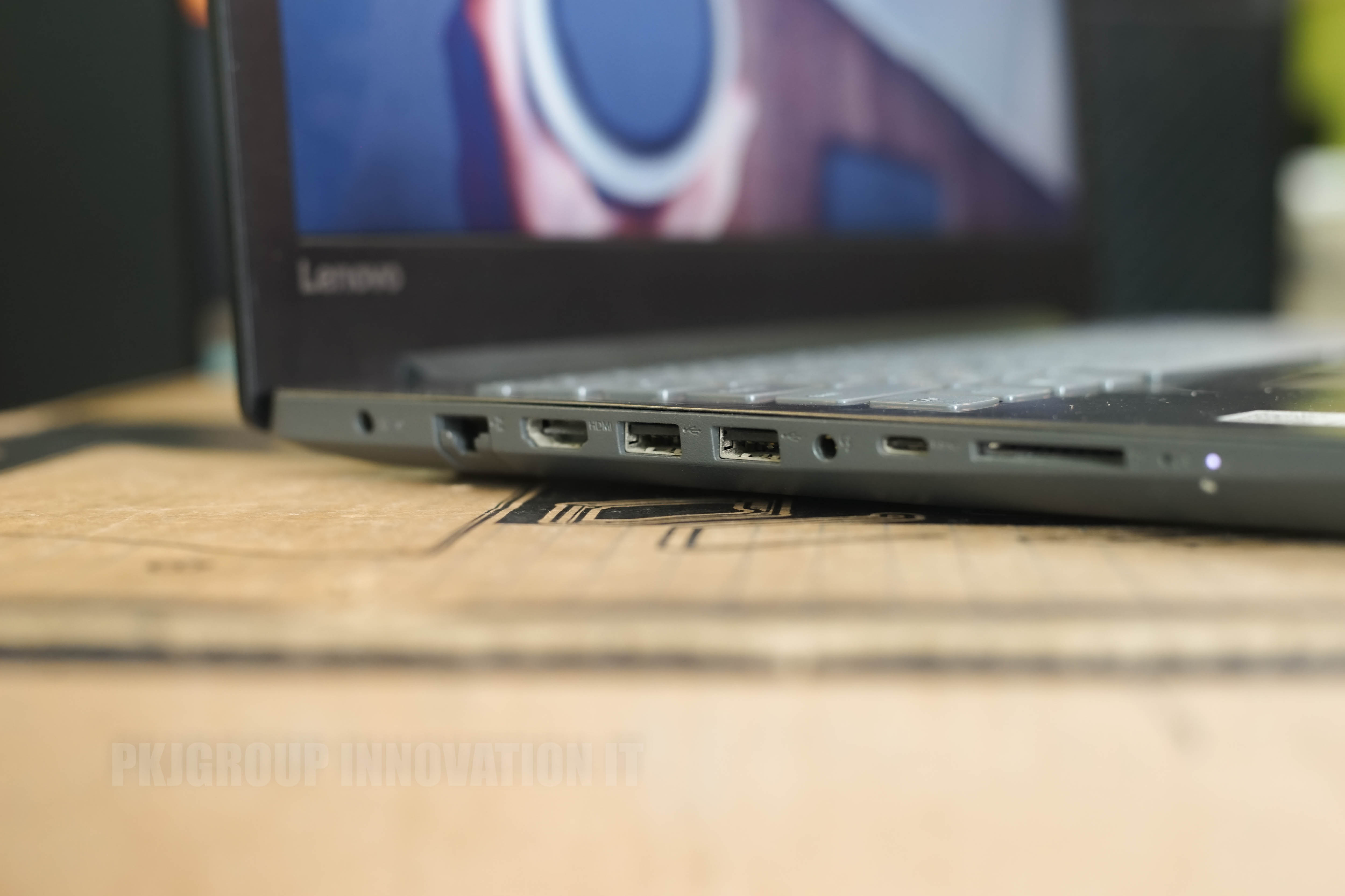 โน๊ตบุ๊คทำงานมือสอง Lenovo ideapad 330-151KB 81DC00STTA i3-7130U RAM 4 GB SSD 120 GB