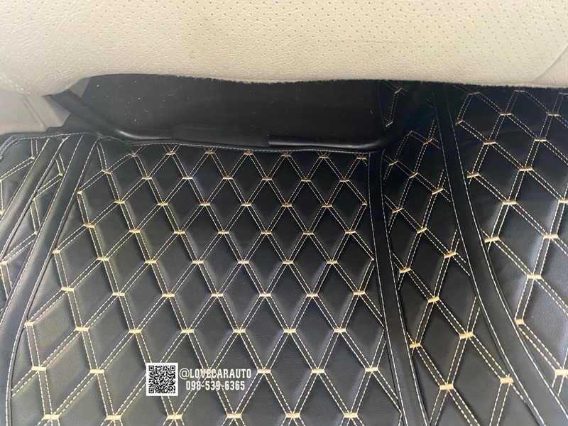พรมปูพื้นรถยนต์ Honda City 2011 VVIP ด้ายคู่สีดำด้ายทอง